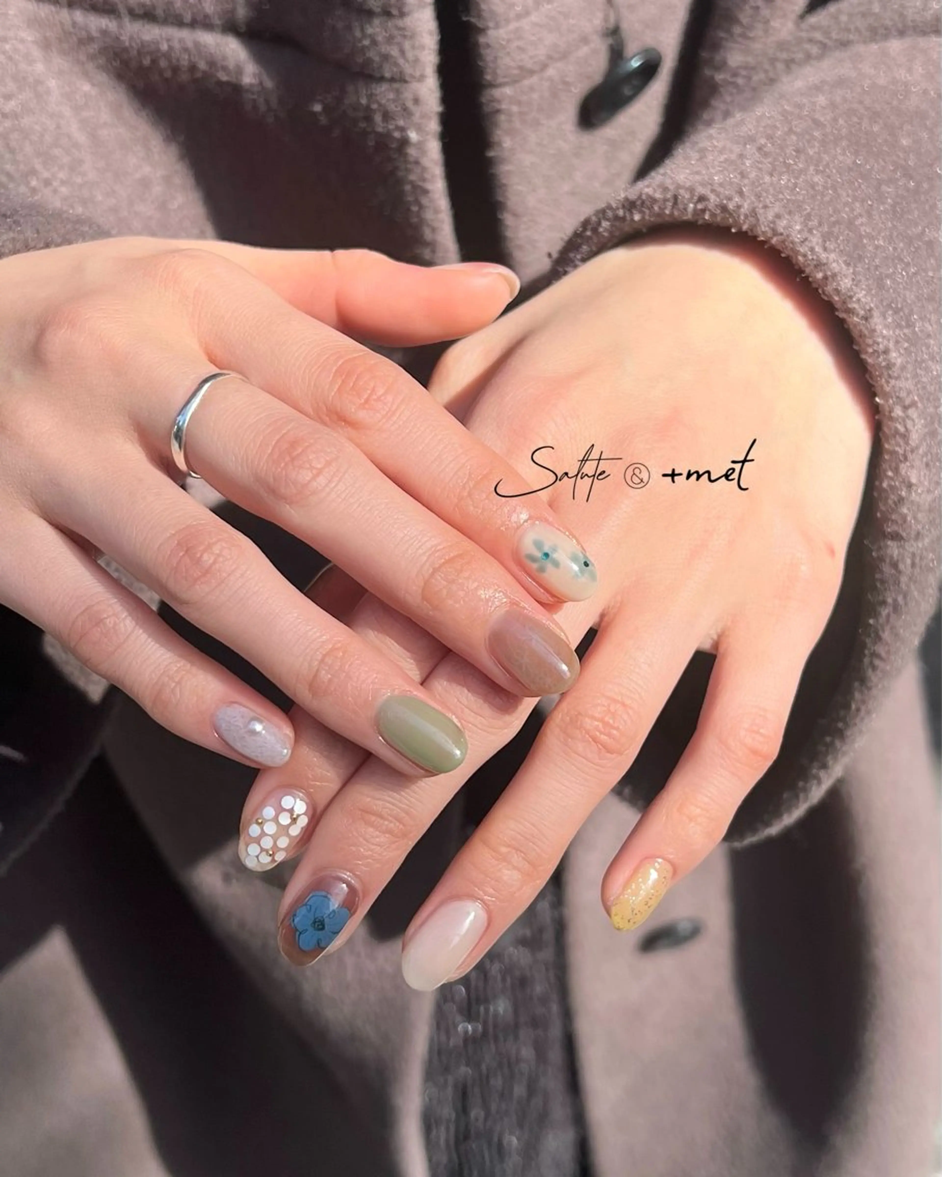 ネイル アートネイル 桜ネイル ドット フラワーネイル グリーン ハンドネイル 小島 志音のネイルデザイン