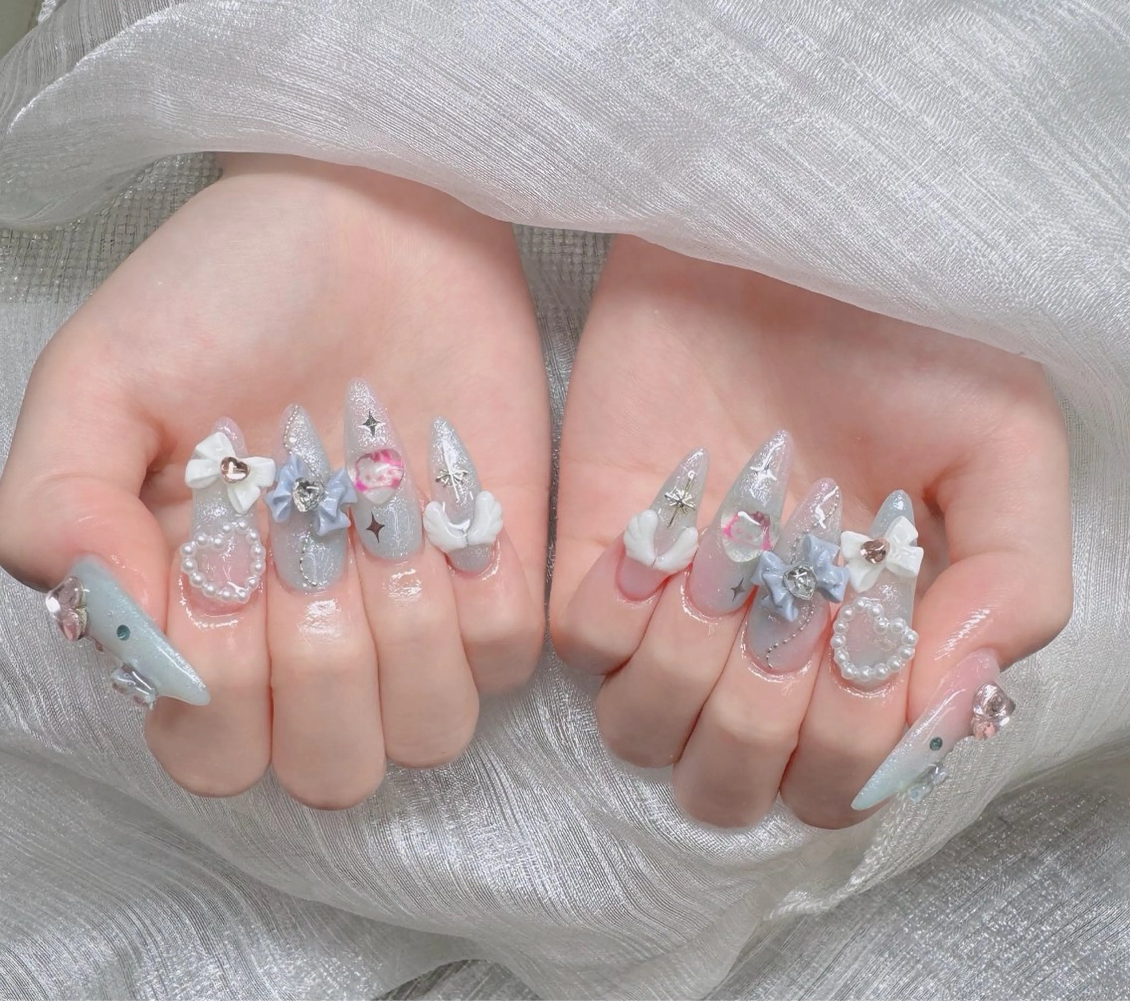 ネイル フレンチネイル ジェルネイル ガラスフレンチ ハロウィン ハート H.baby Nail Salonのネイルデザイン