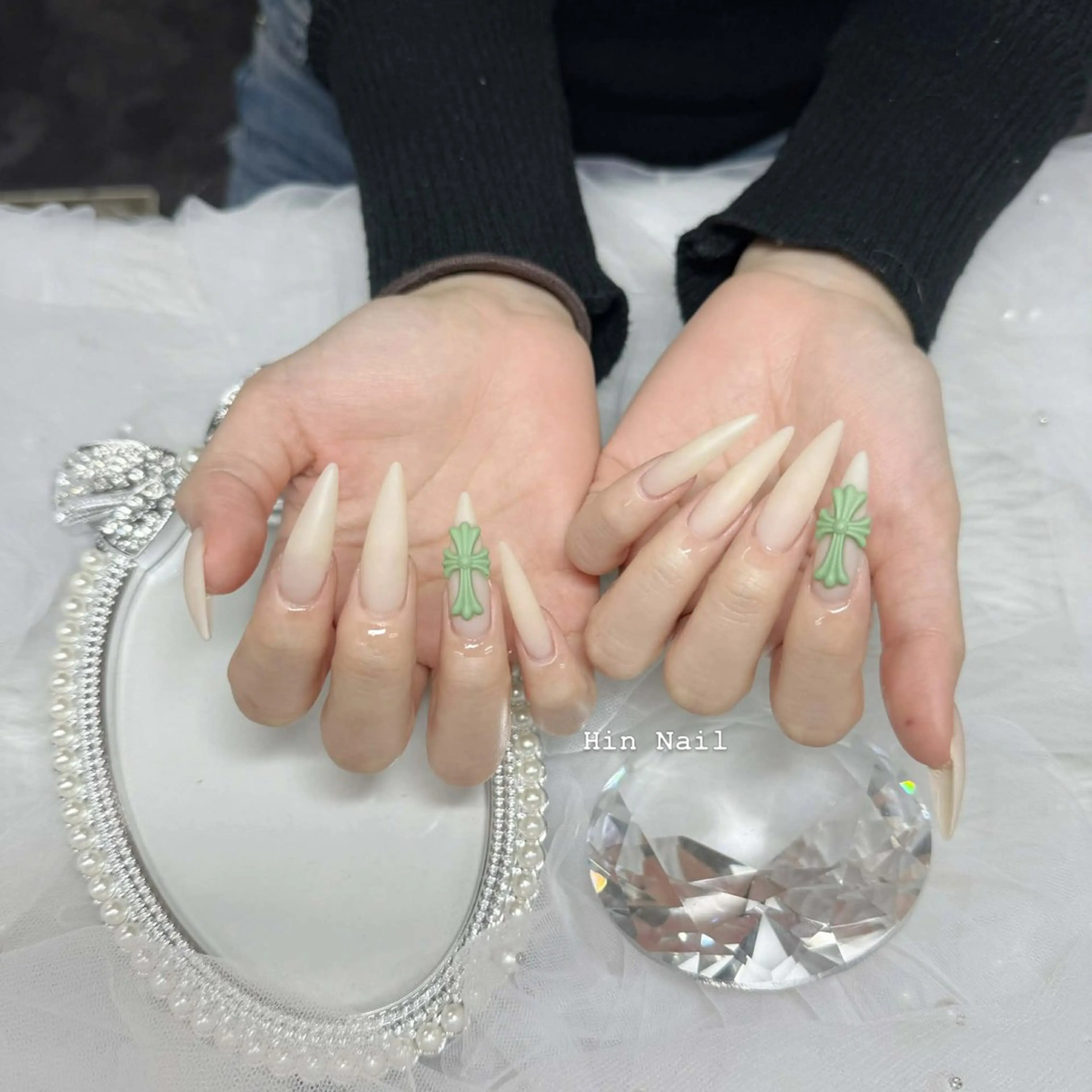 ネイル ハンドネイル HIN NAILのネイルデザイン