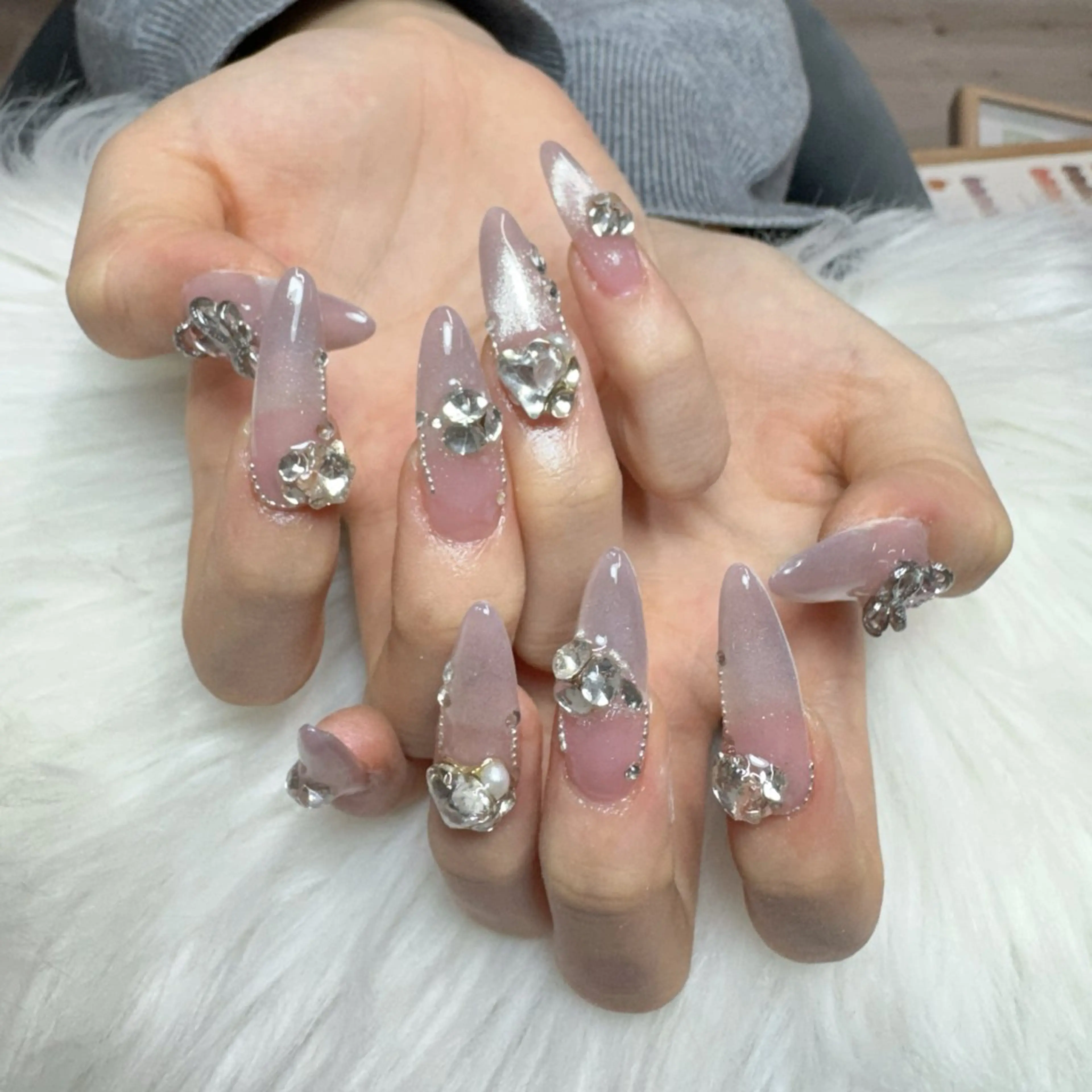 ネイル ハンドネイル 🎀nana🫧 ワンホンネイル🎀のネイルデザイン