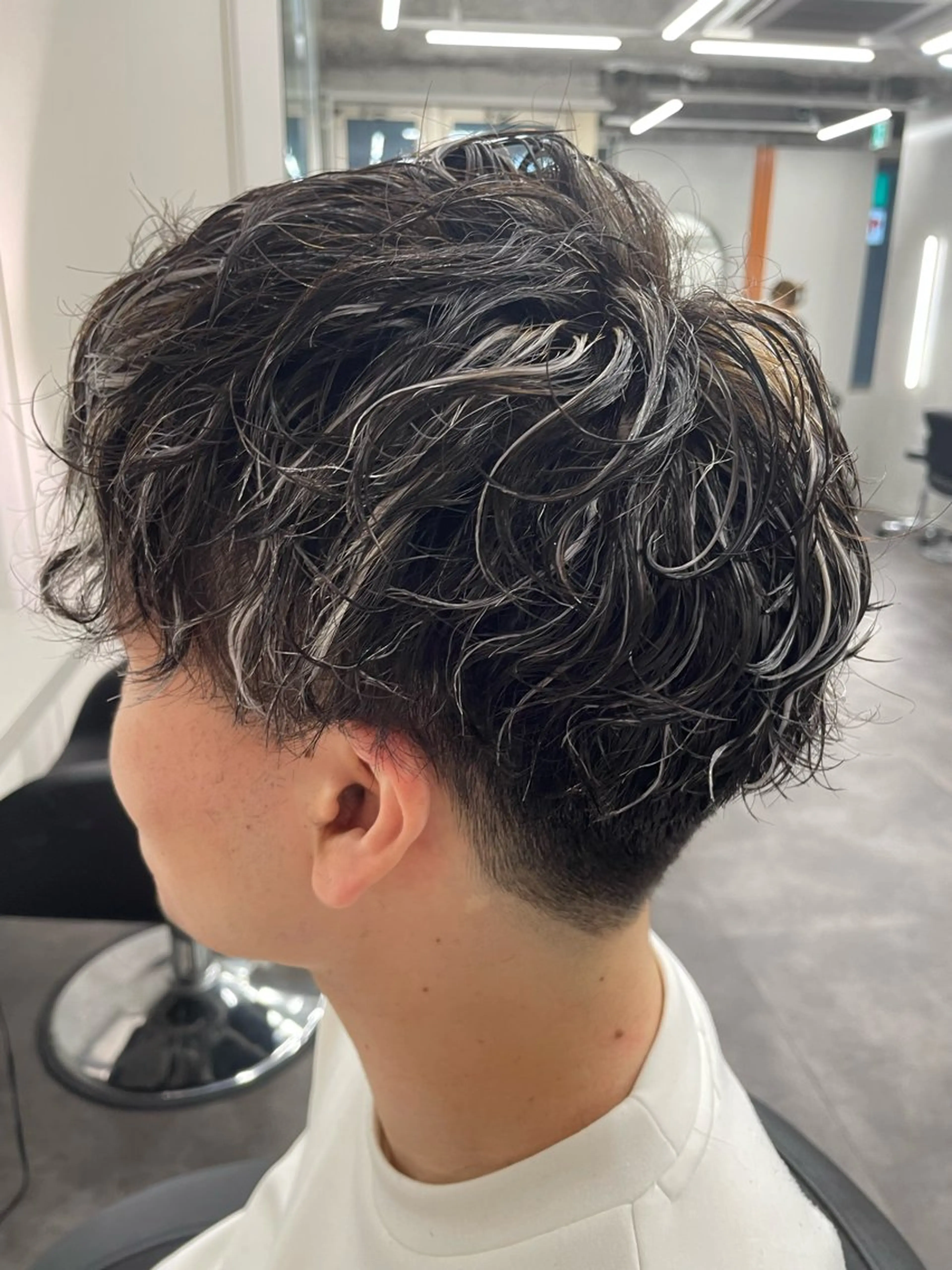 パーマ メンズ メンズハイライト メンズパーマ いとう このみのヘアスタイル