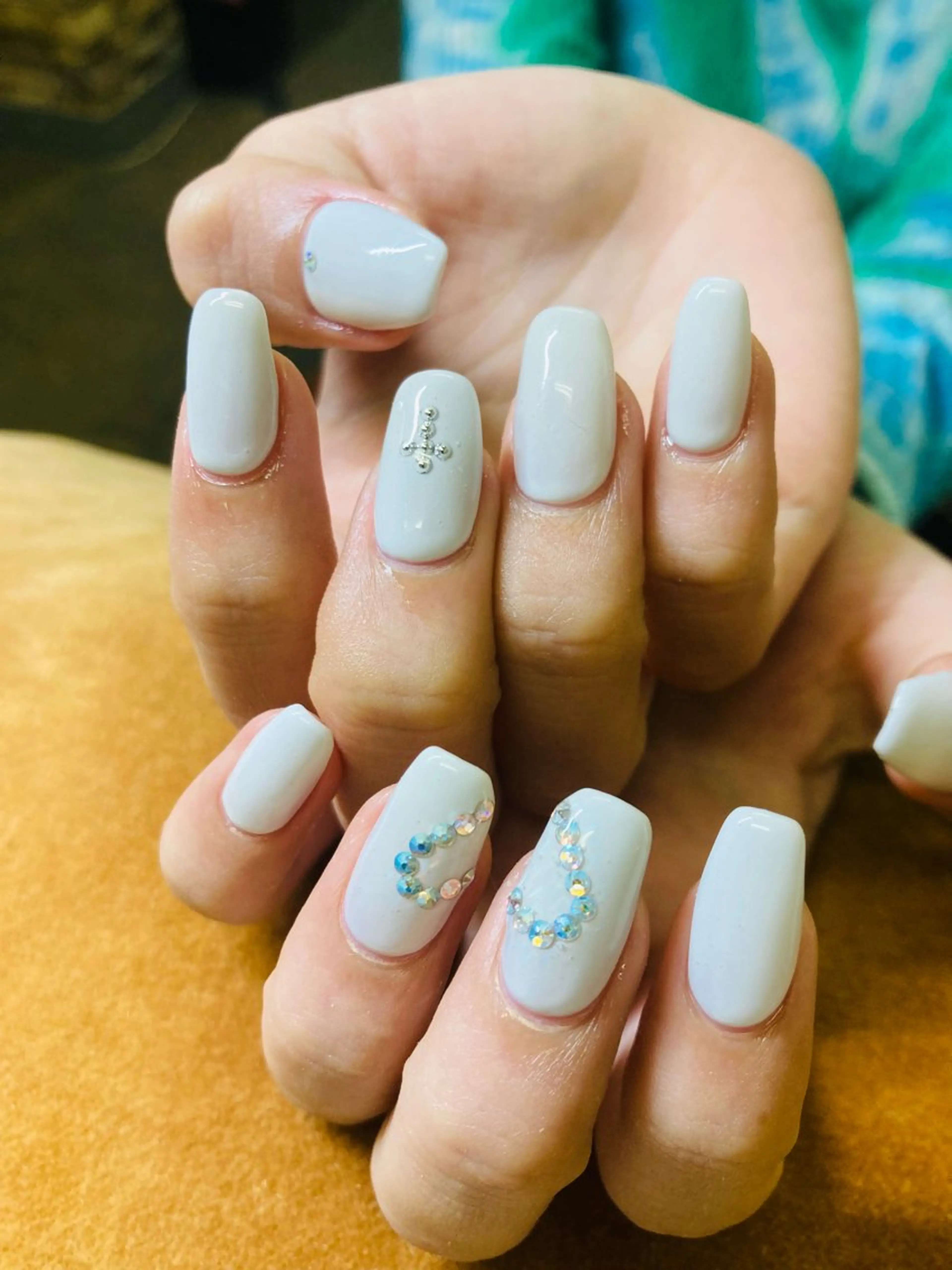 ネイル ECLAT エクラ所属・寺山 千鶴のネイルデザイン