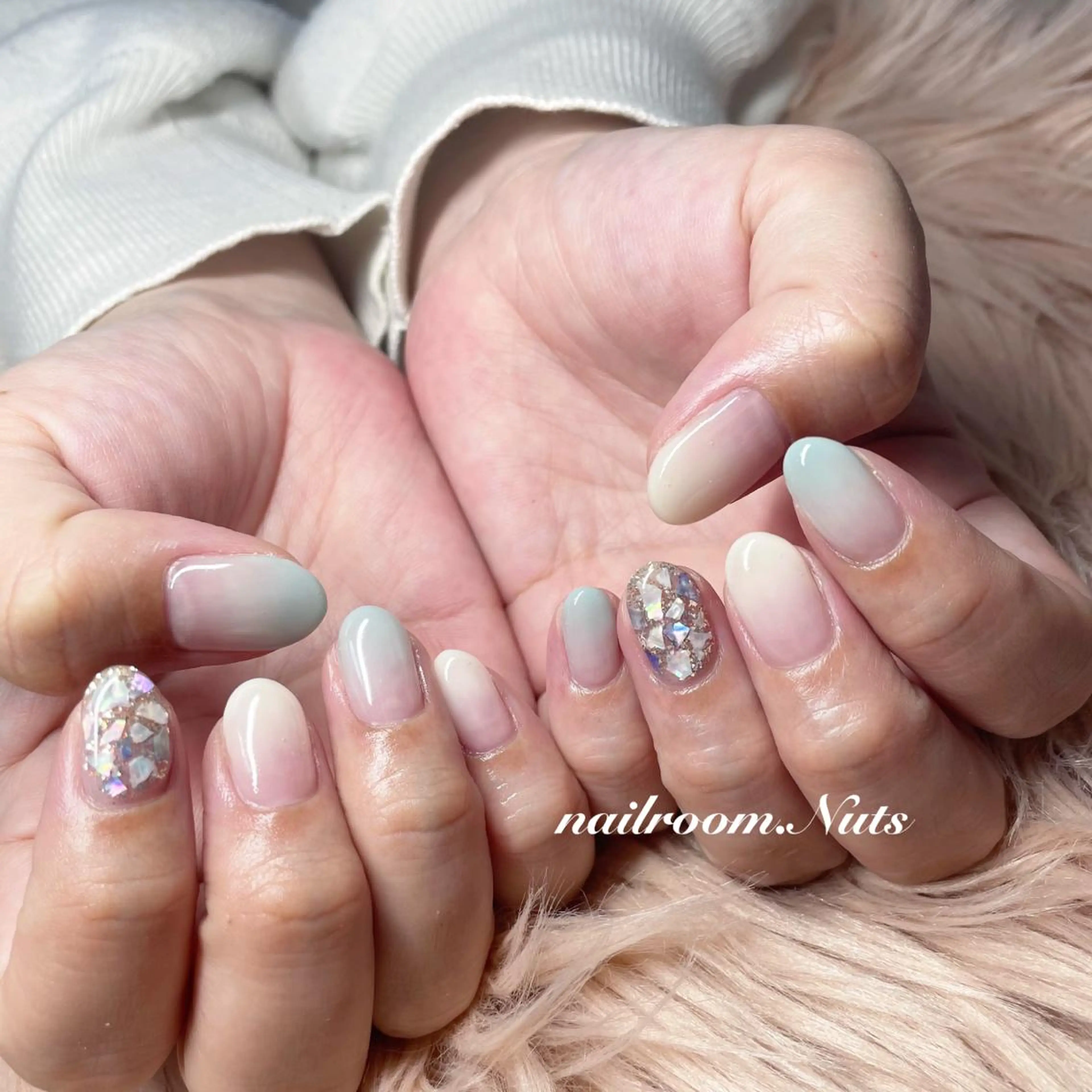 ネイル ハンドネイル nailsalon Nutsのネイルデザイン