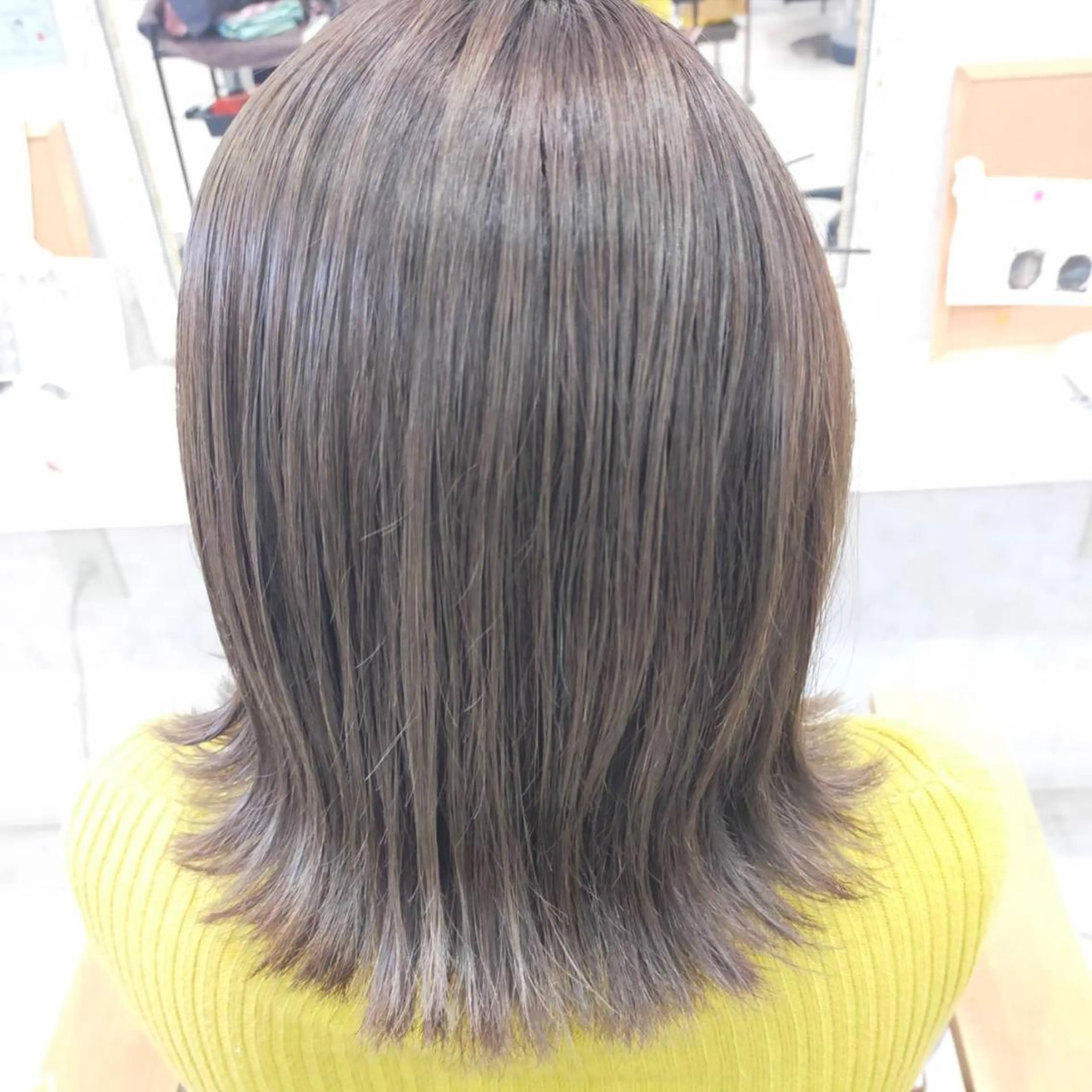 ミディアム 坂入 瑶希のヘアスタイル