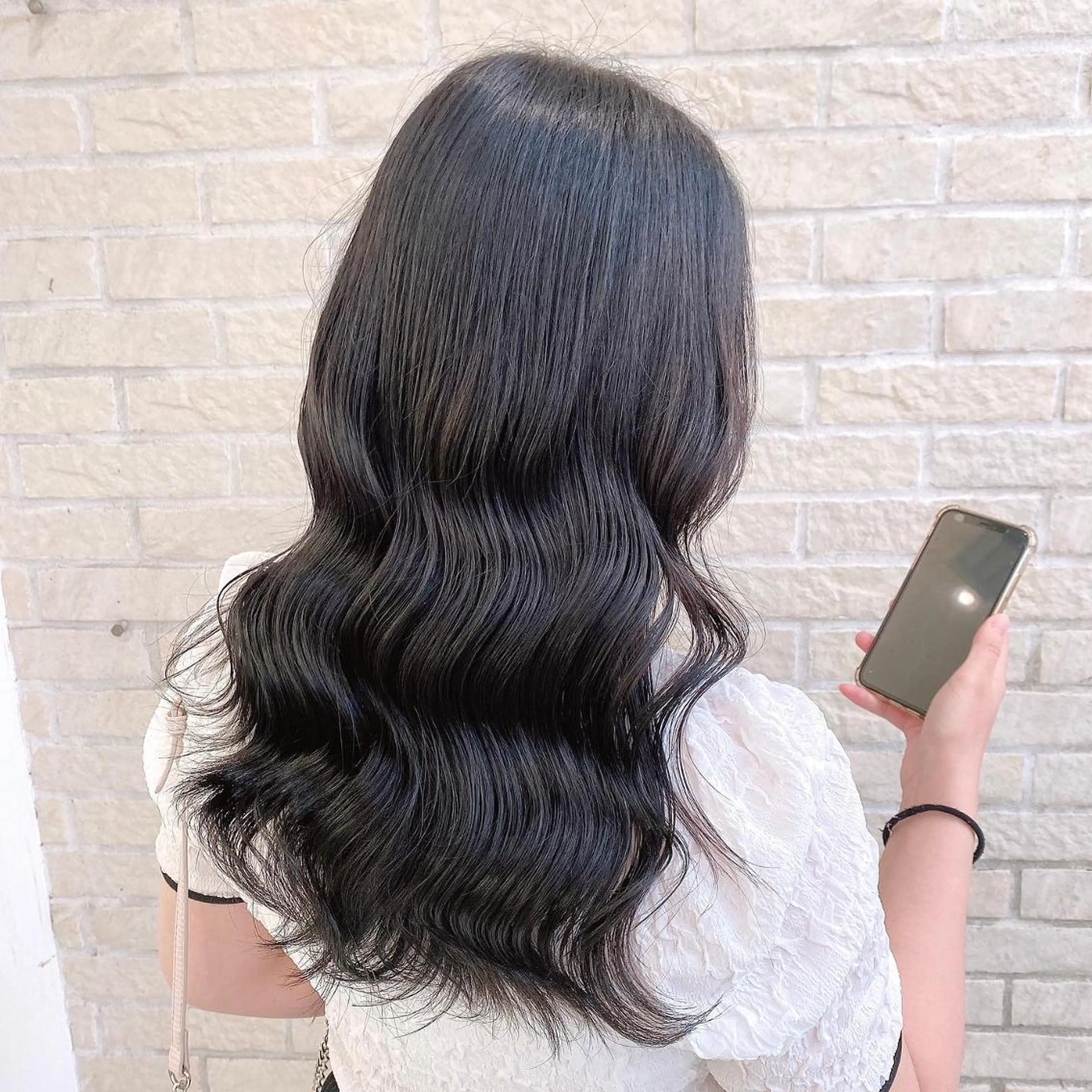 カラー ベージュカラー ブリーチ ボルドーカラー ブラウンカラー グレージュ 艶髪レイヤーの王 また復活の大澤竜馬のヘアスタイル