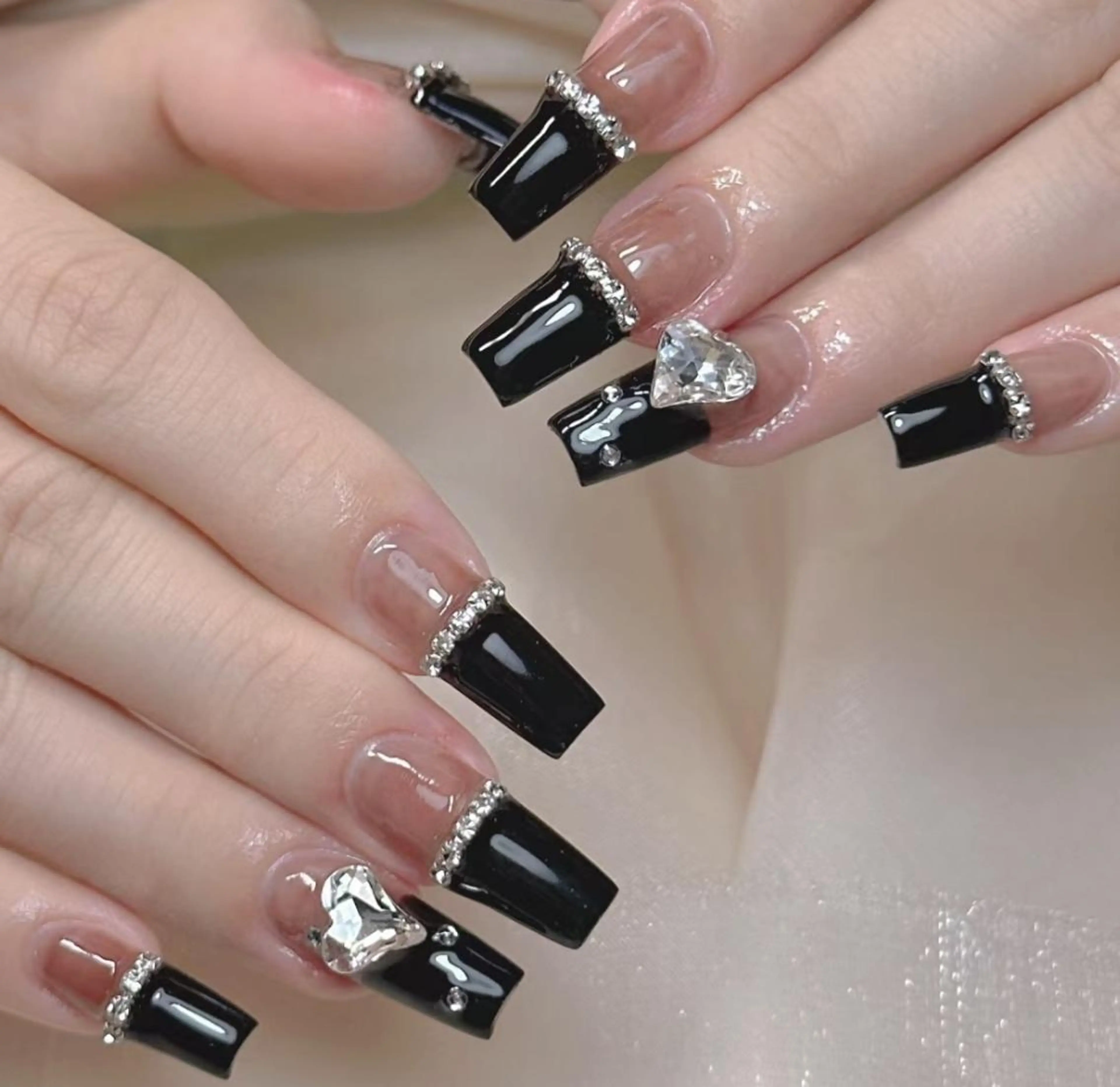 ネイル VIVIAN エイのネイルデザイン