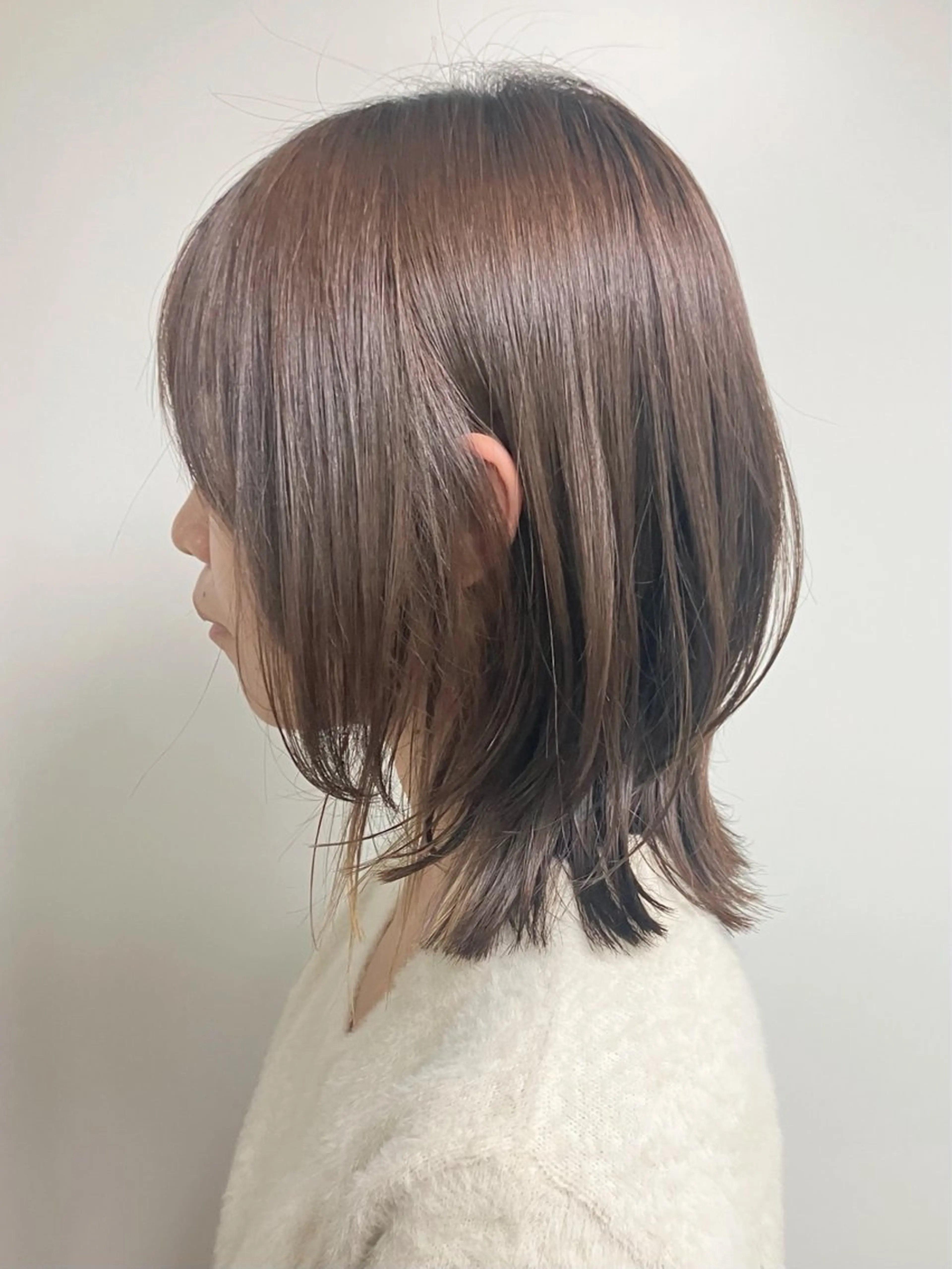 ミディアム ショートボブ ミディアムレイヤー ボブ レイヤーカット 似合わせカット fumikaブリーチ /ウルフのヘアスタイル