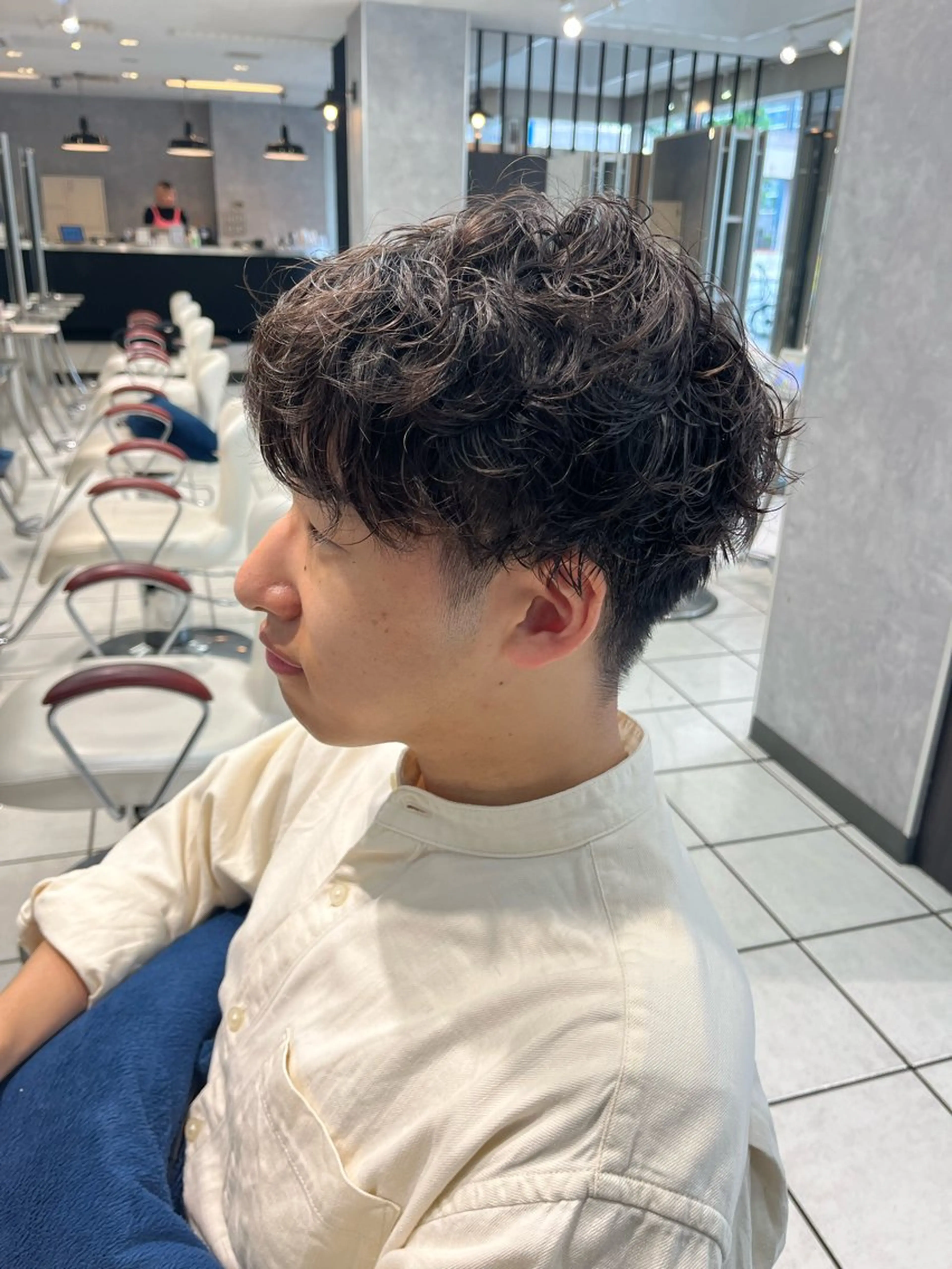 ショート パーマ メンズ メンズパーマ スパイラルパーマ アートディレクター 尾内 友美のヘアスタイル