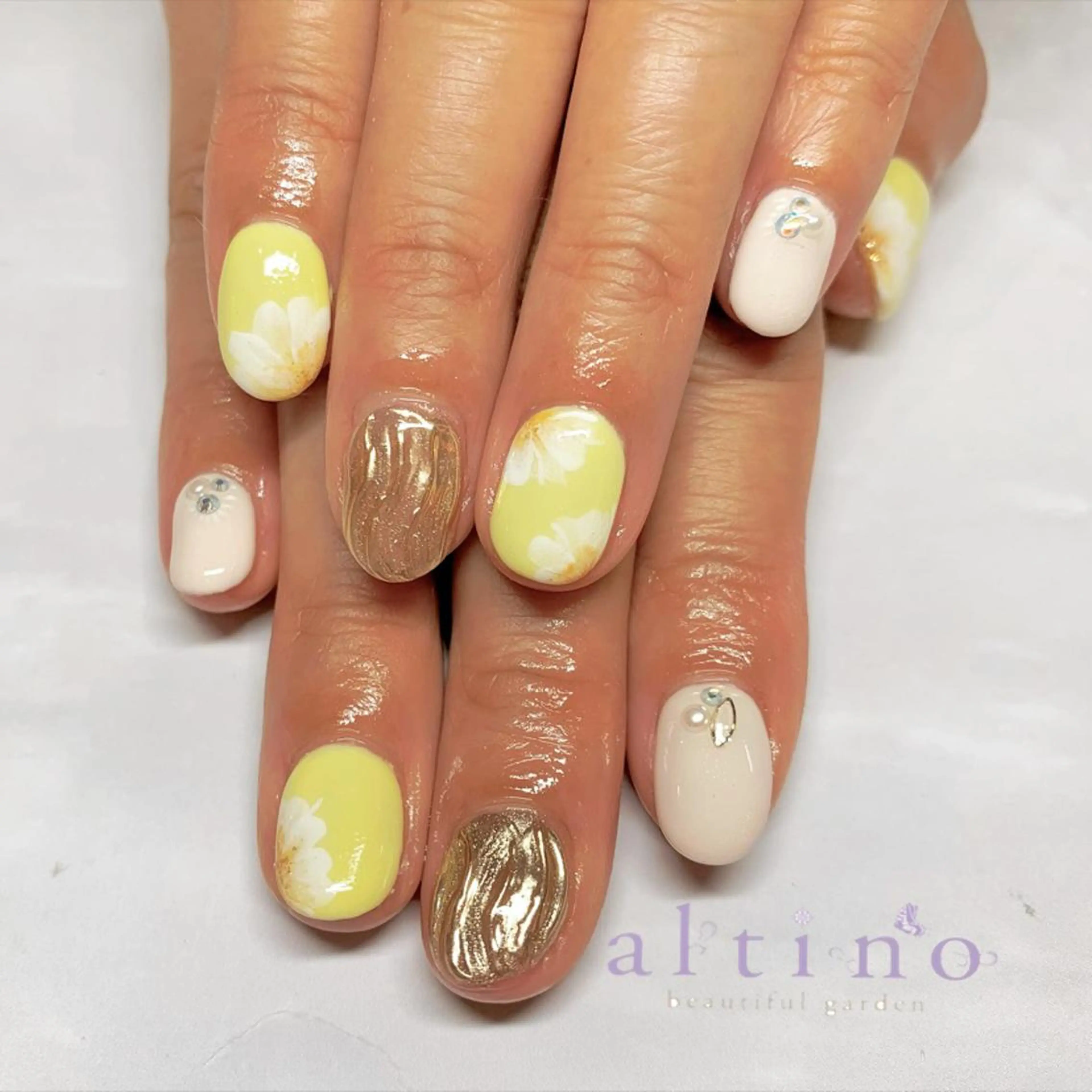 ネイル ハンドネイル デザイン可愛いサロン new moonのネイルデザイン