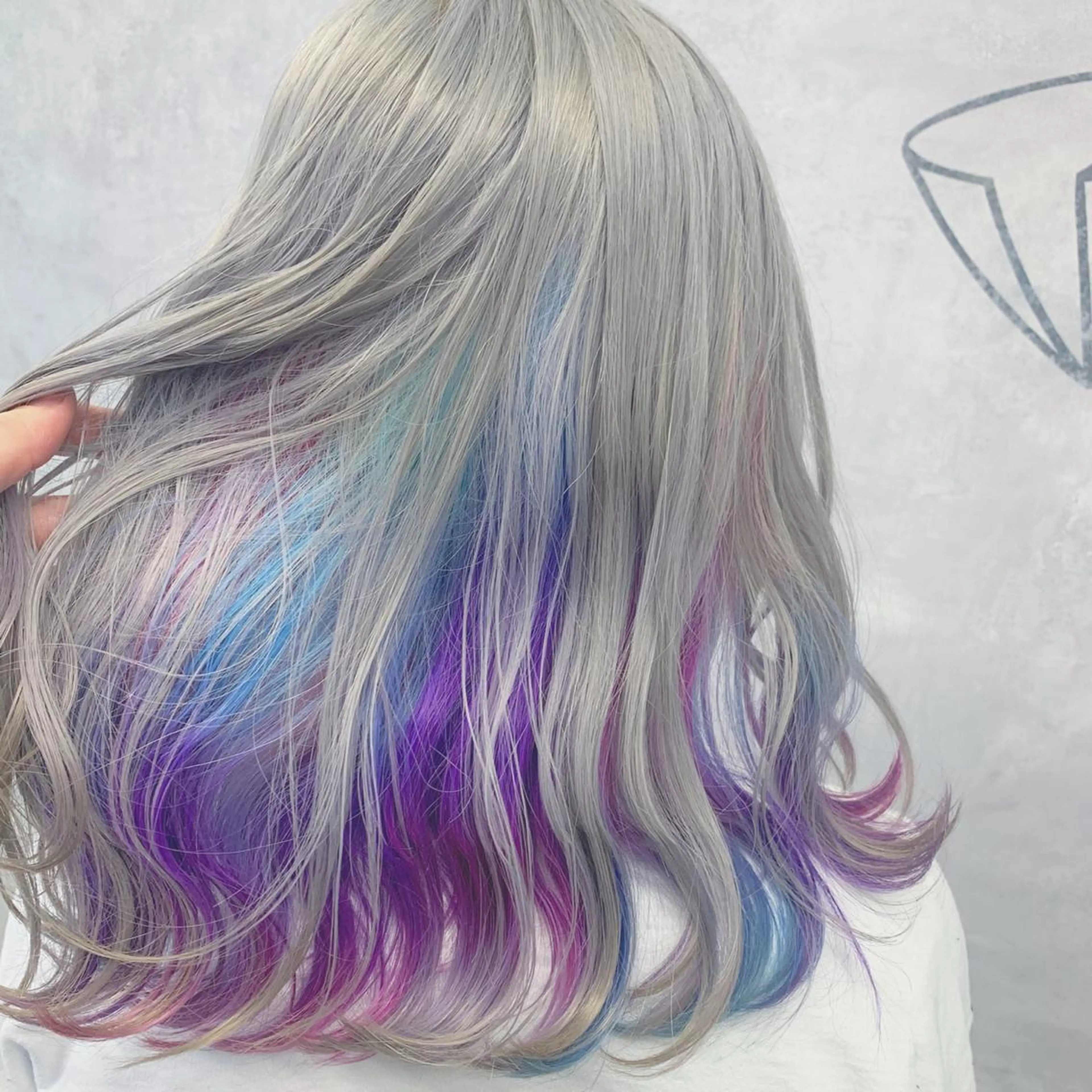ミディアム ブリーチ&エクステ 🥀ケアカラー特化のヘアスタイル