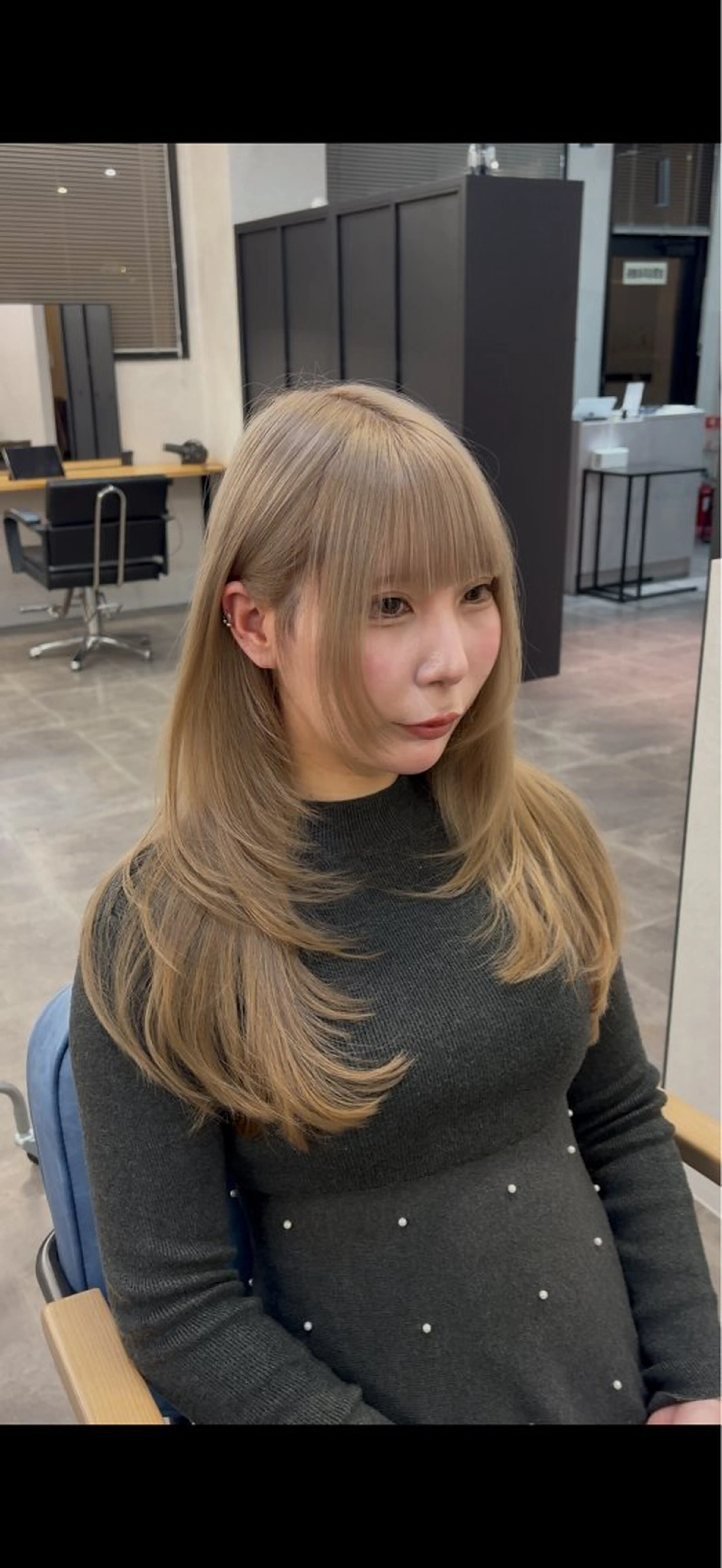 ロング ハッシュカット カット ヘアカラー 🌟心斎橋レイヤー 艶ハイトーン/ウルフのヘアスタイル