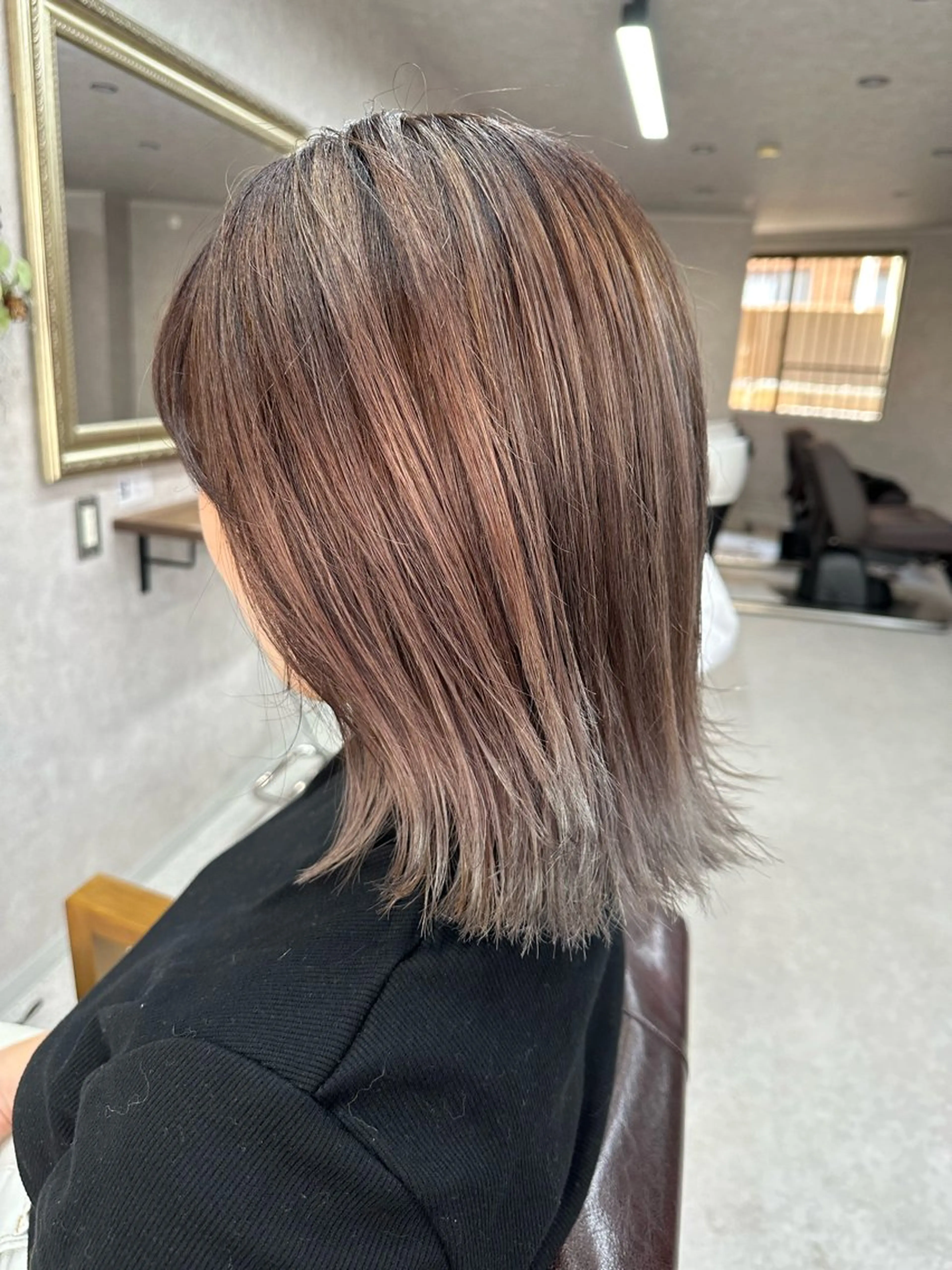 ミディアム カット ヘアカラー トリートメント Lien 深井店のヘアスタイル