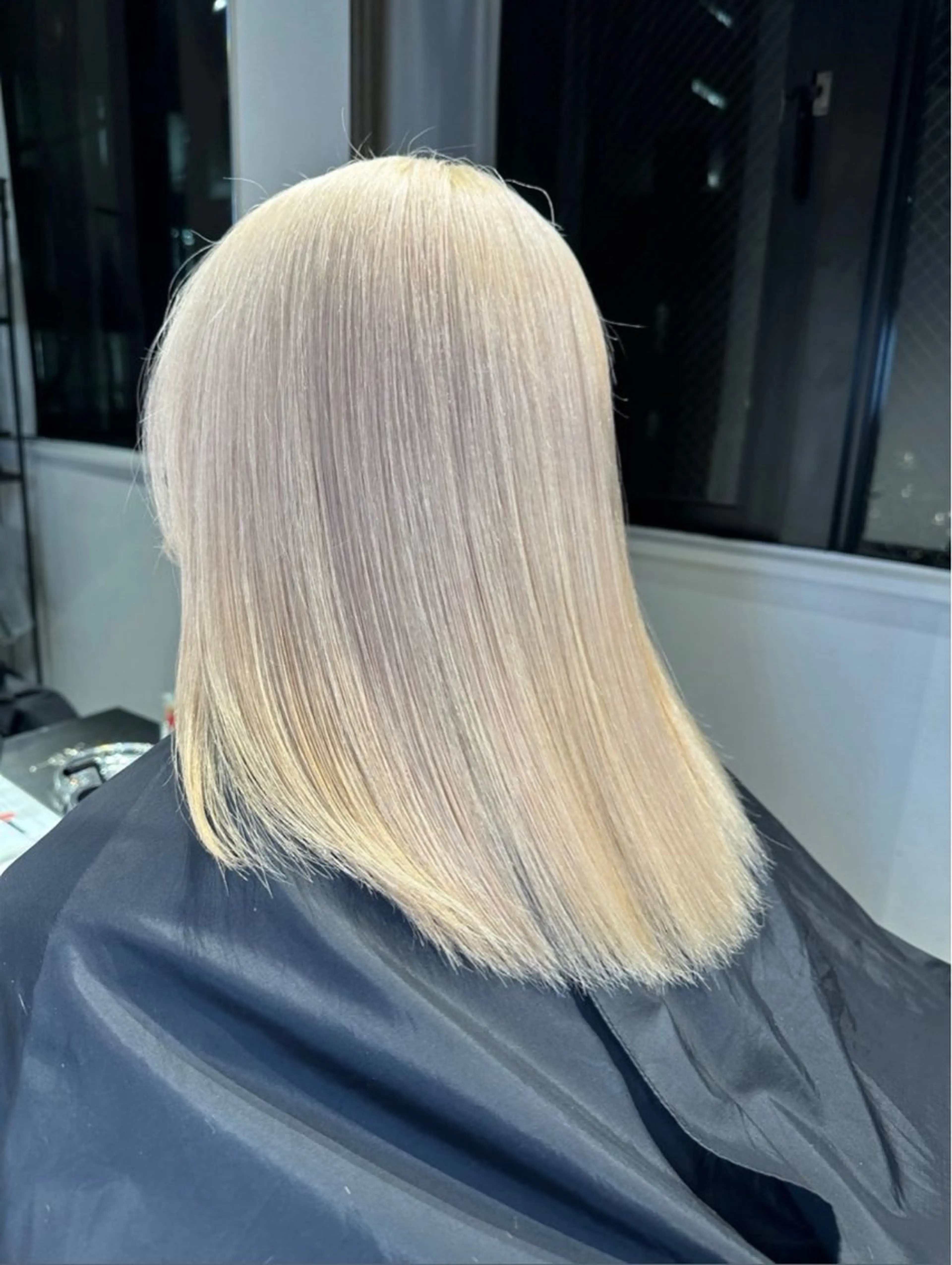 【ダメージ95%カット✨】くすみミルクティーグレージュ🫧ケアブリーチ＋カラー＋トリートメント　【リタッチ】の写真