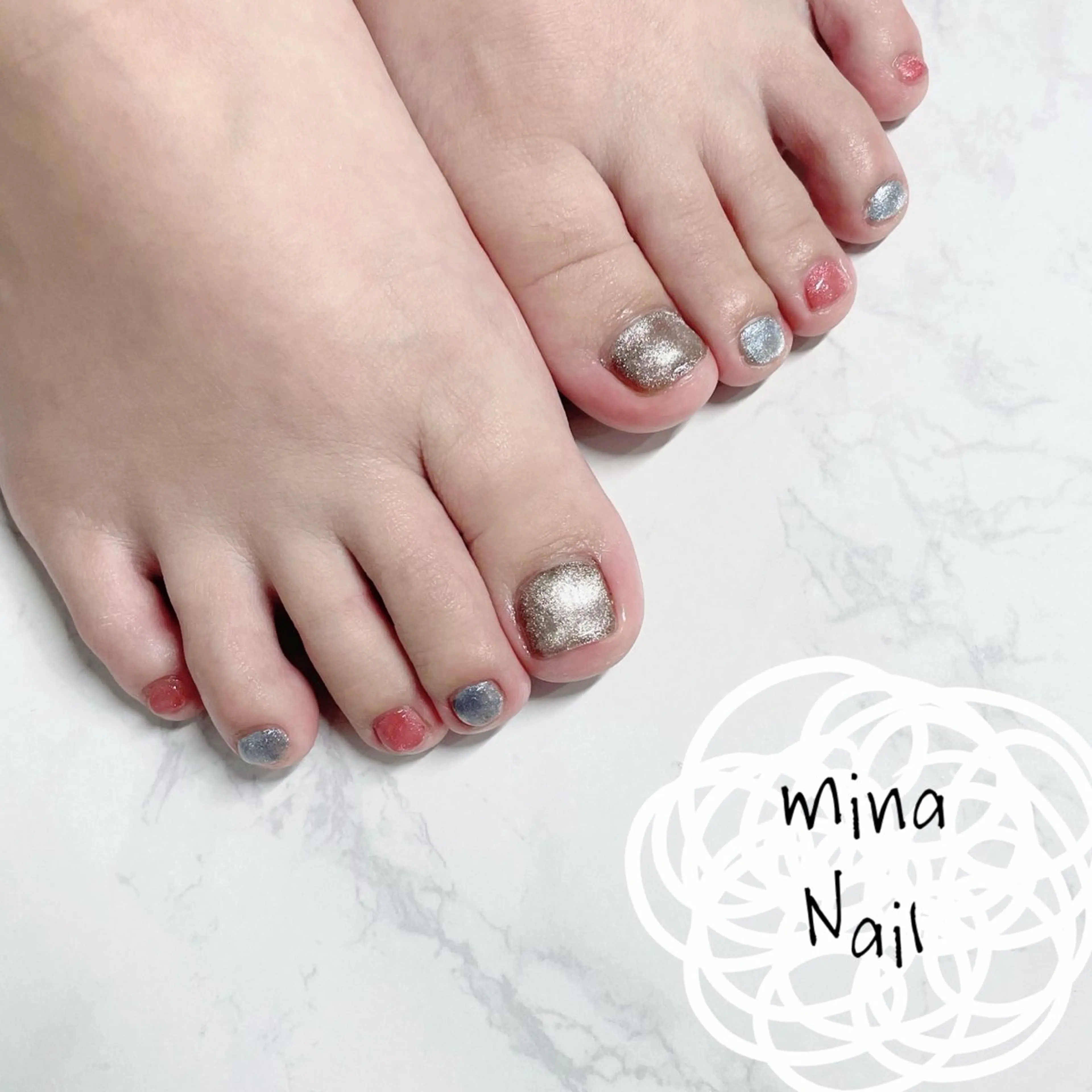 ネイル フットネイル マグネットネイル ワンカラーネイル mina Nailのネイルデザイン