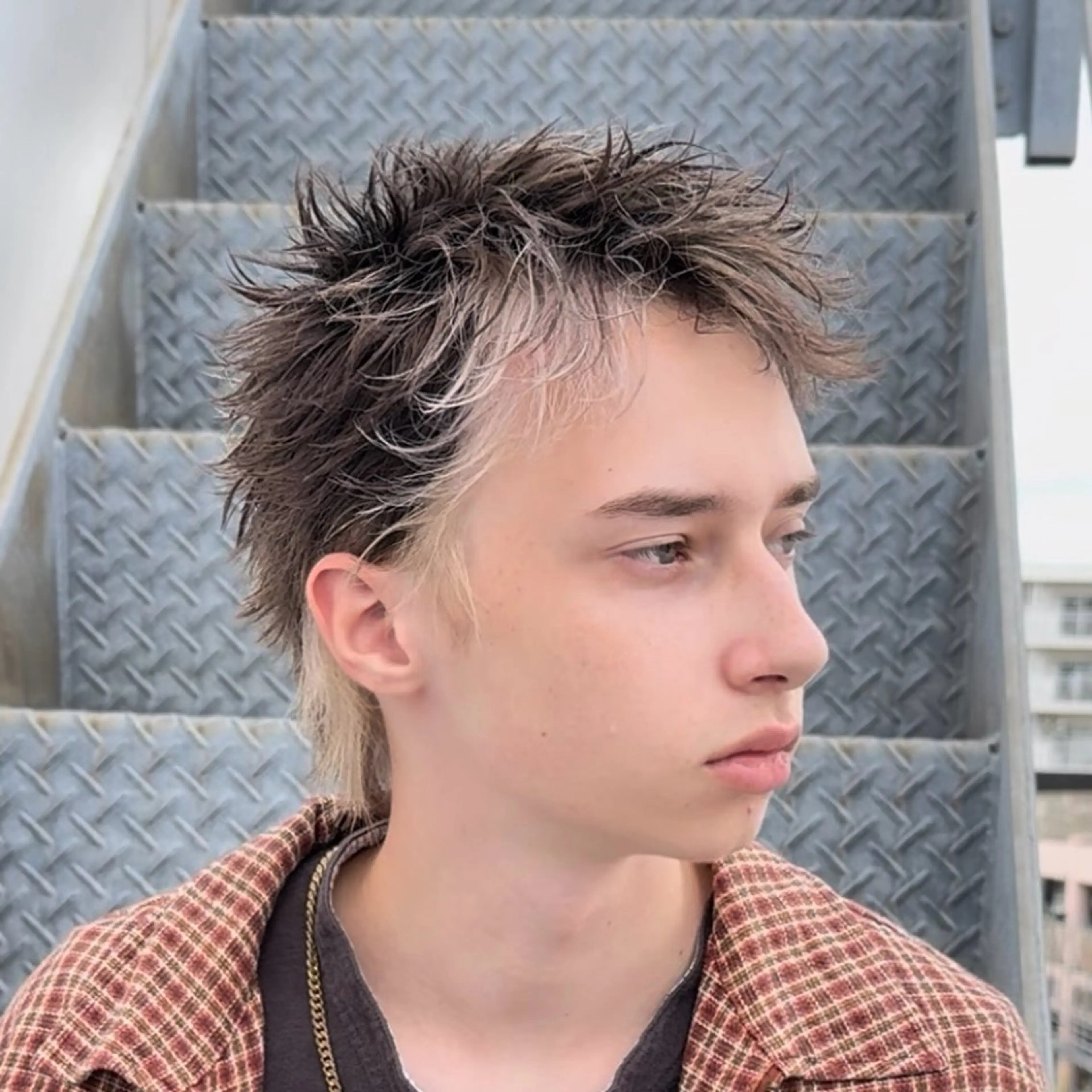 ショート カラー メンズ フェザーパーマ メンズパーマ 波巻きパーマ カット ヘアカラー 港南台短髪特化 フェザーパーマのヘアスタイル