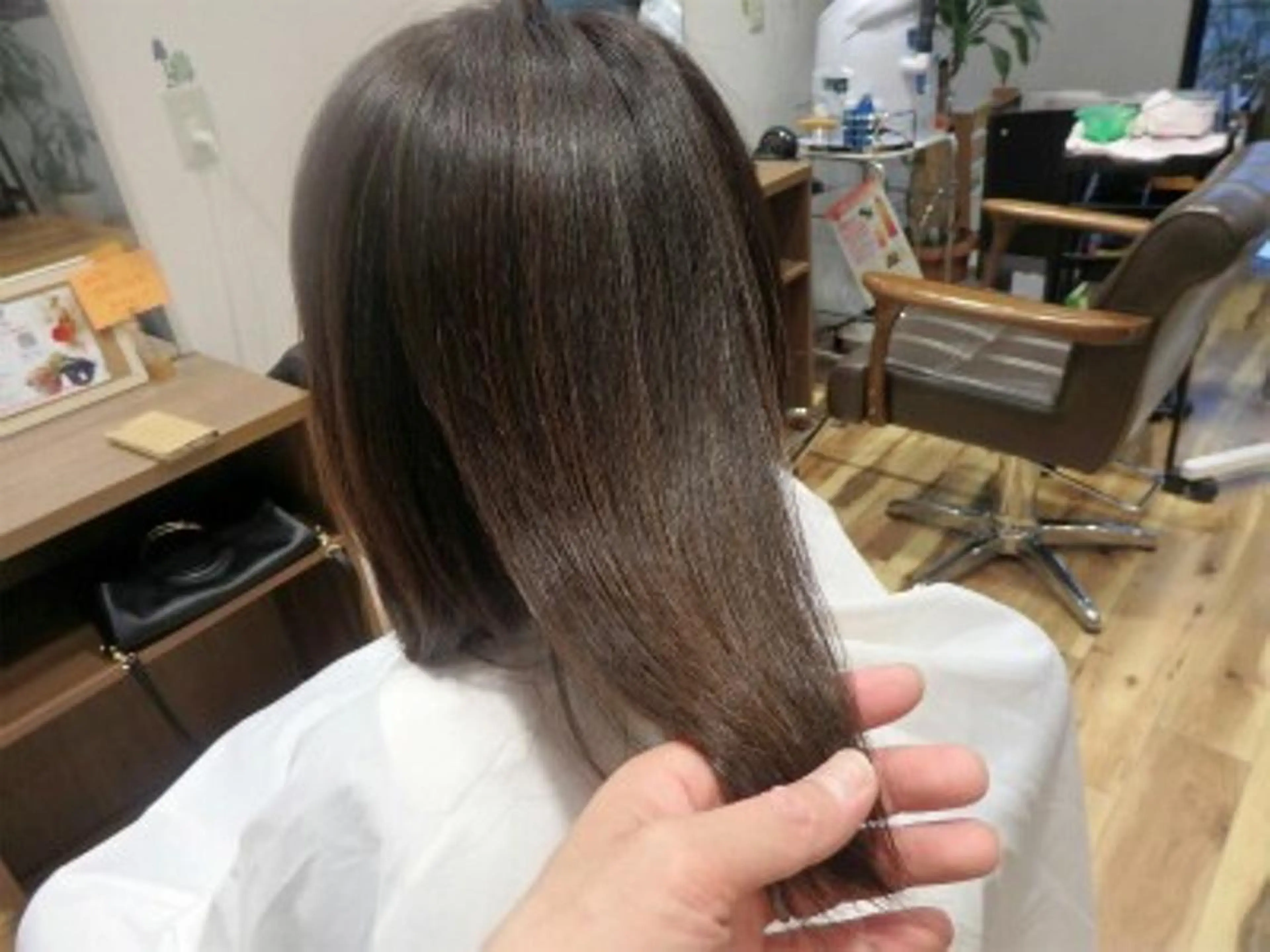 セミロング 北福 友晴のヘアスタイル