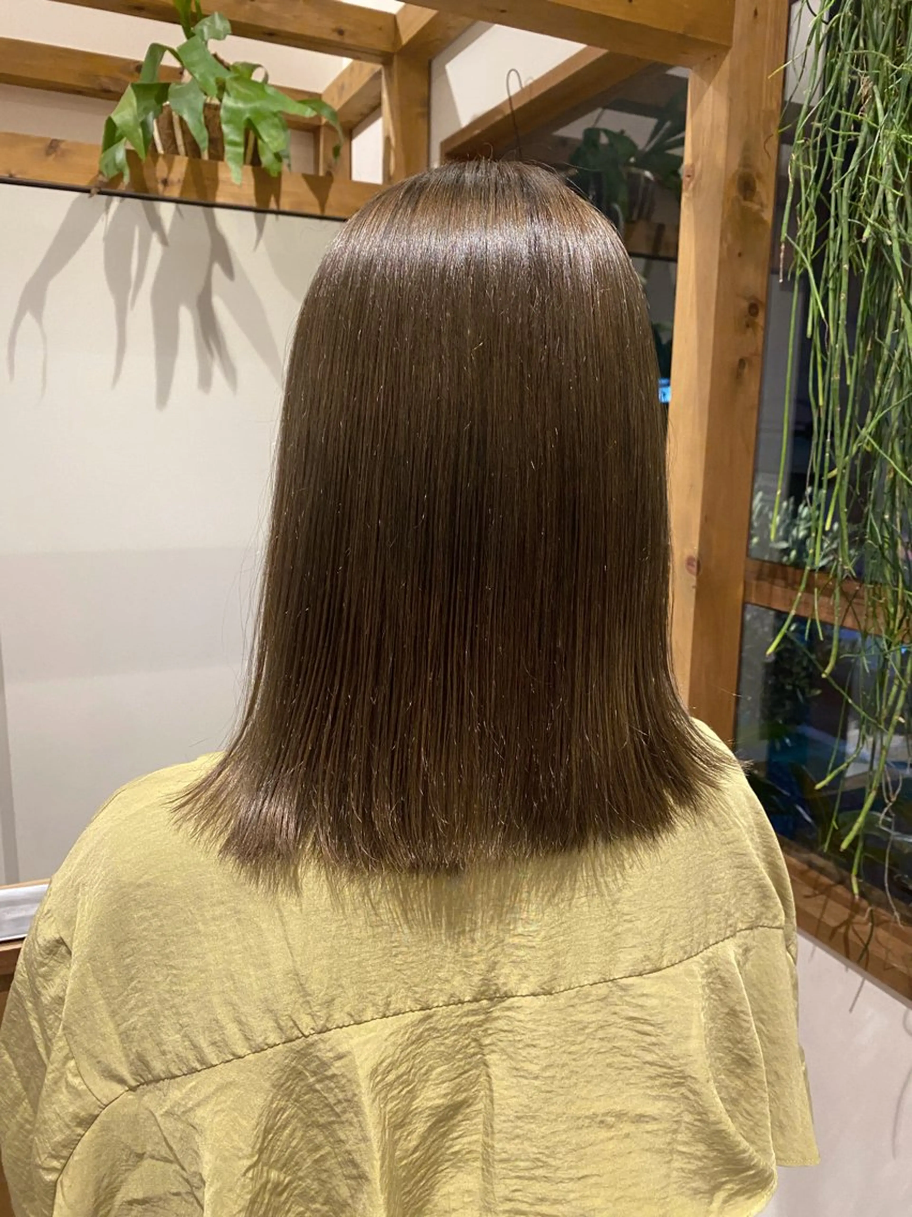 ミディアム カラー カット ヘアカラー トリートメント ENIF ヤマグチアツコのヘアスタイル