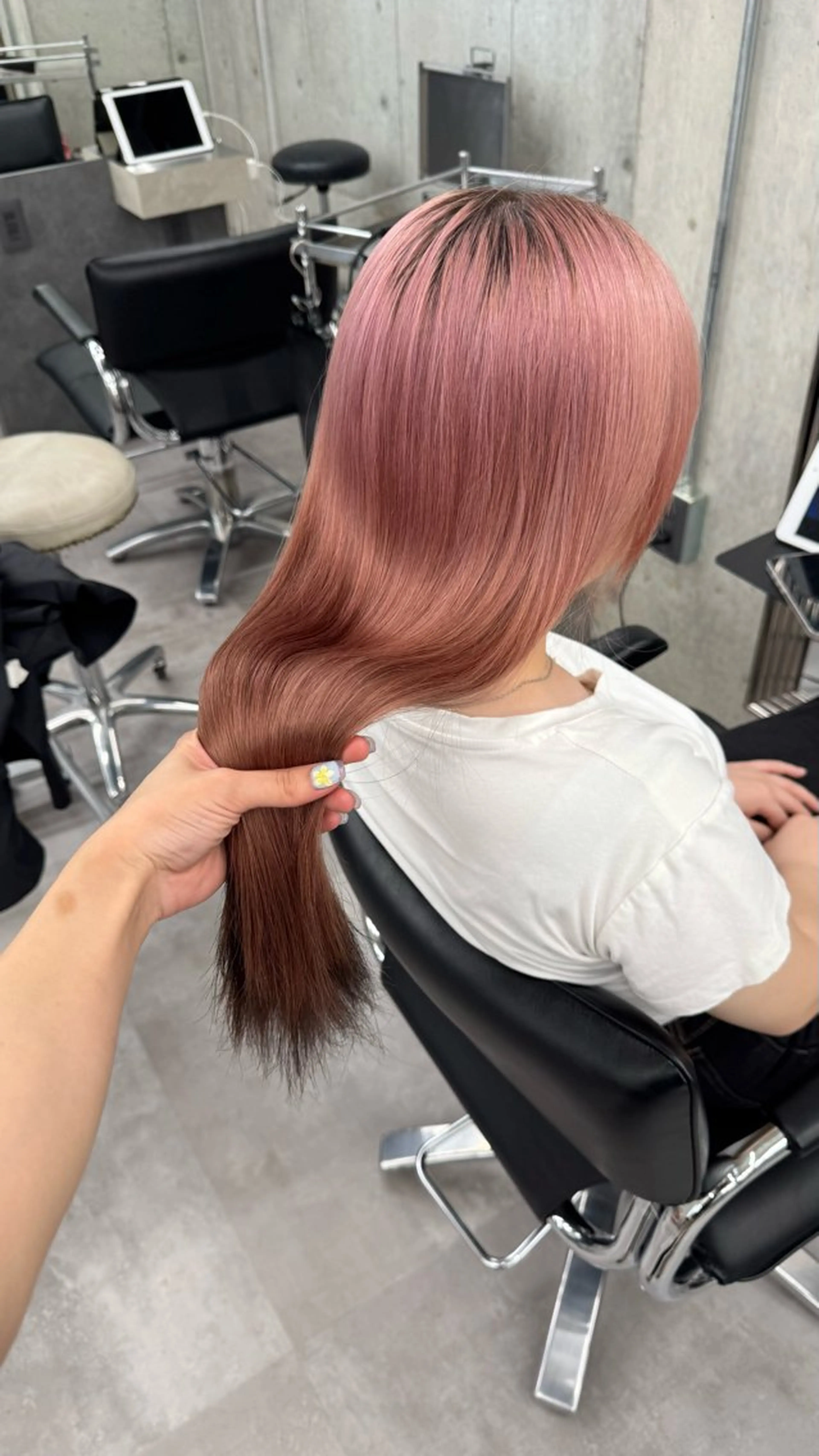 ロング カラー ヘアカラー トリートメント shio ハイトーン 💗【福岡天神】のヘアスタイル