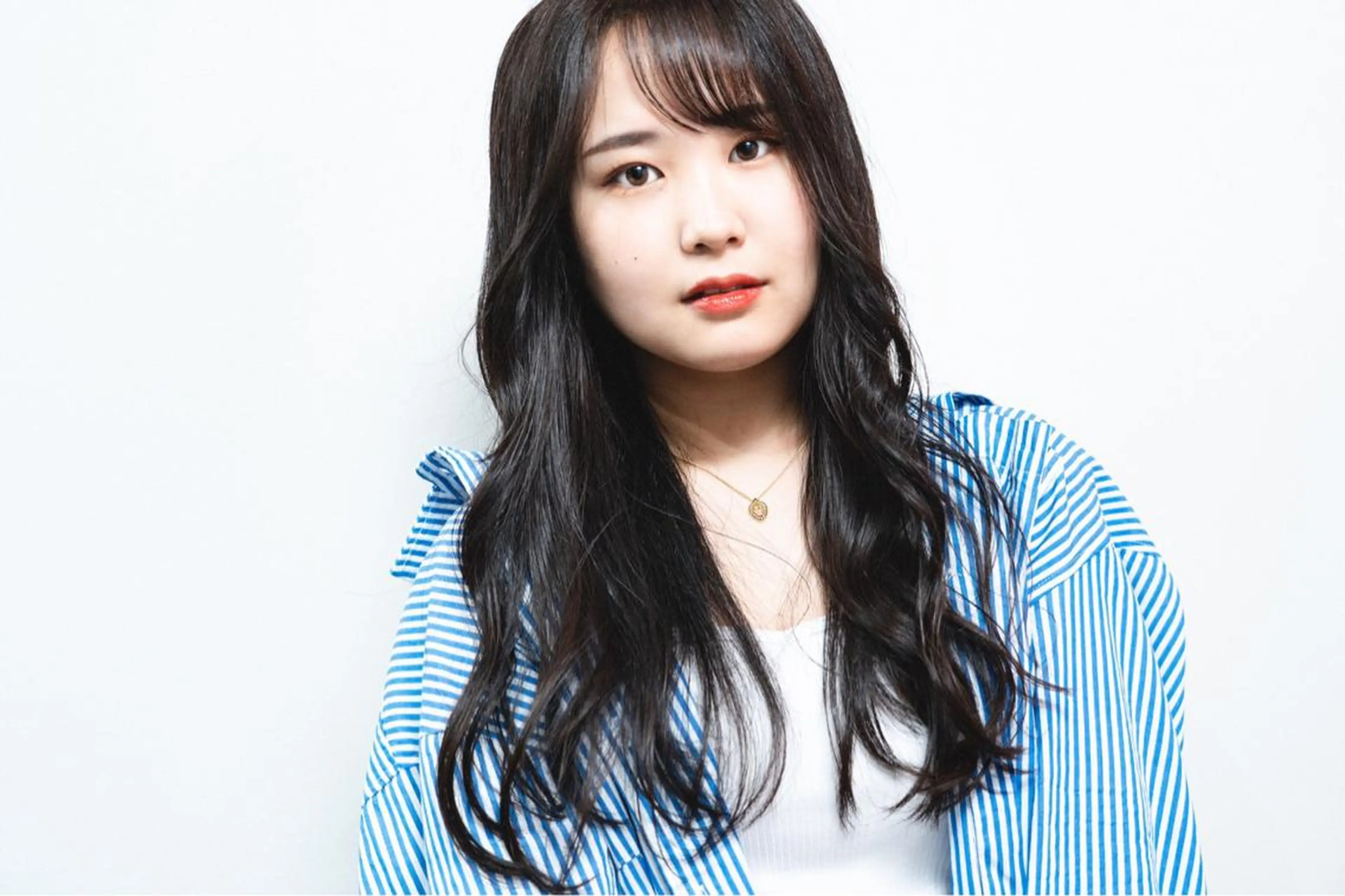 ロング カラー シェアハピ ヤマモトのヘアスタイル