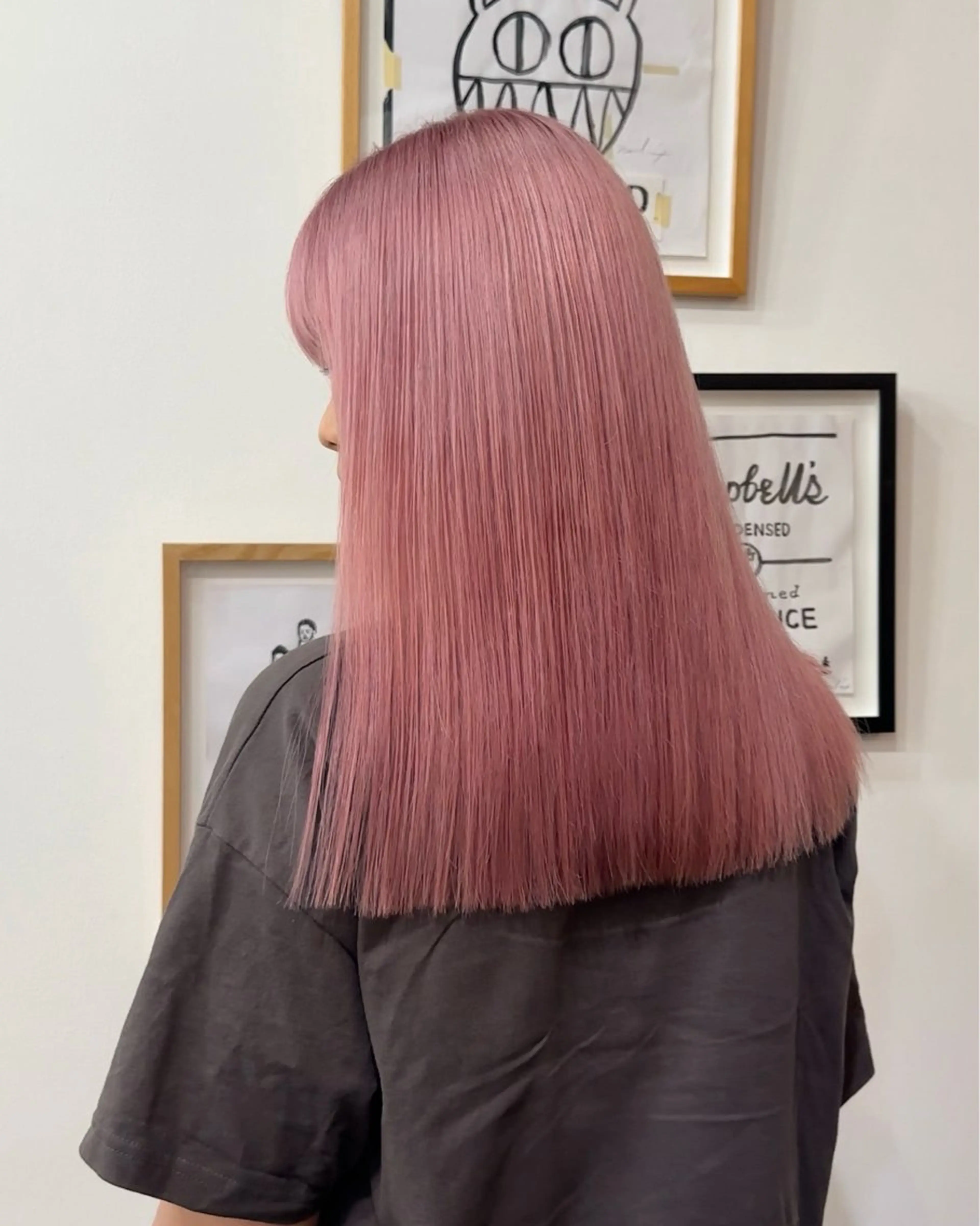 セミロング カラー ピンクカラー 磯　亜由香🌼 ブリーチ/ボブカットのヘアスタイル