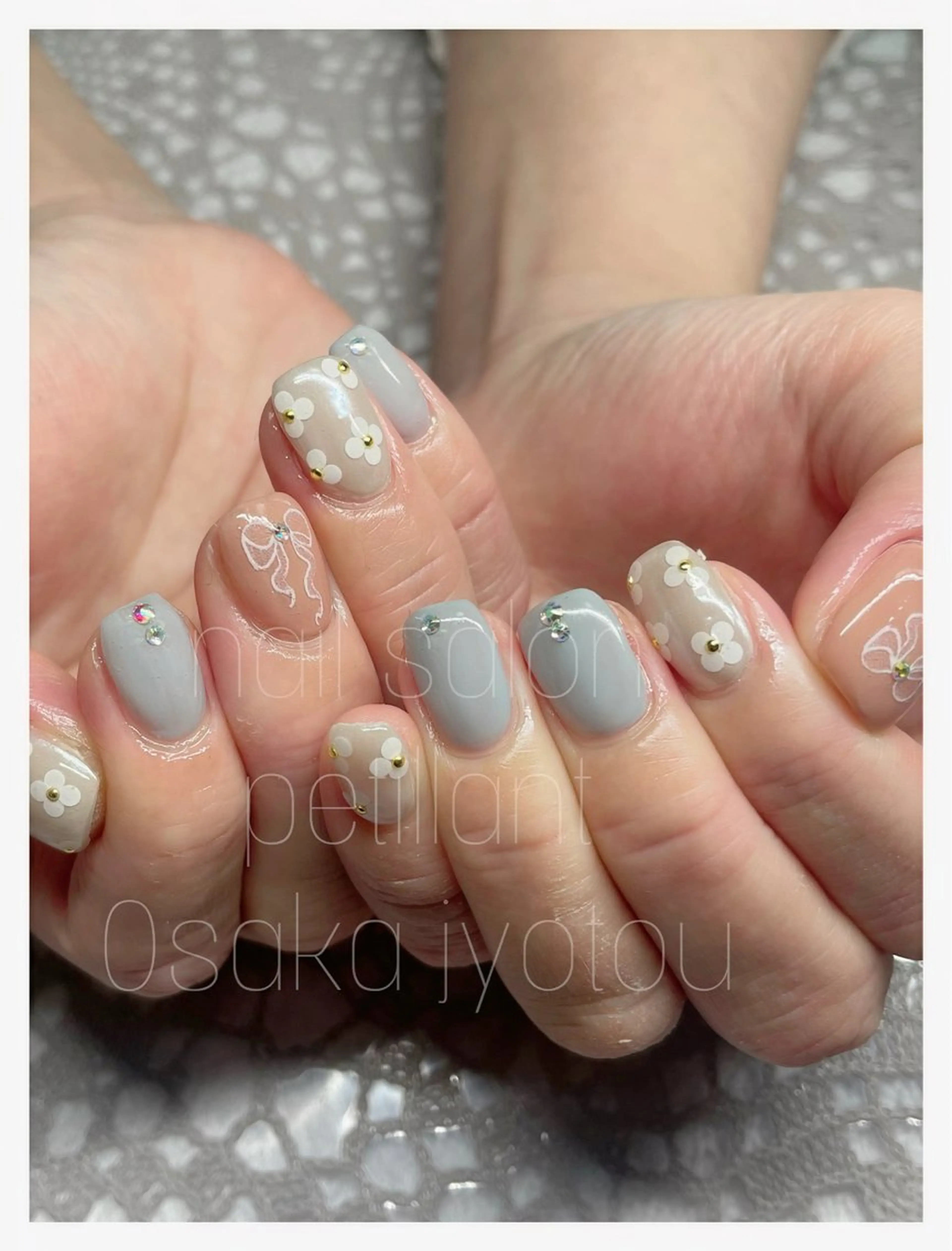 ネイル フットネイル リボン nail salon petillantのネイルデザイン