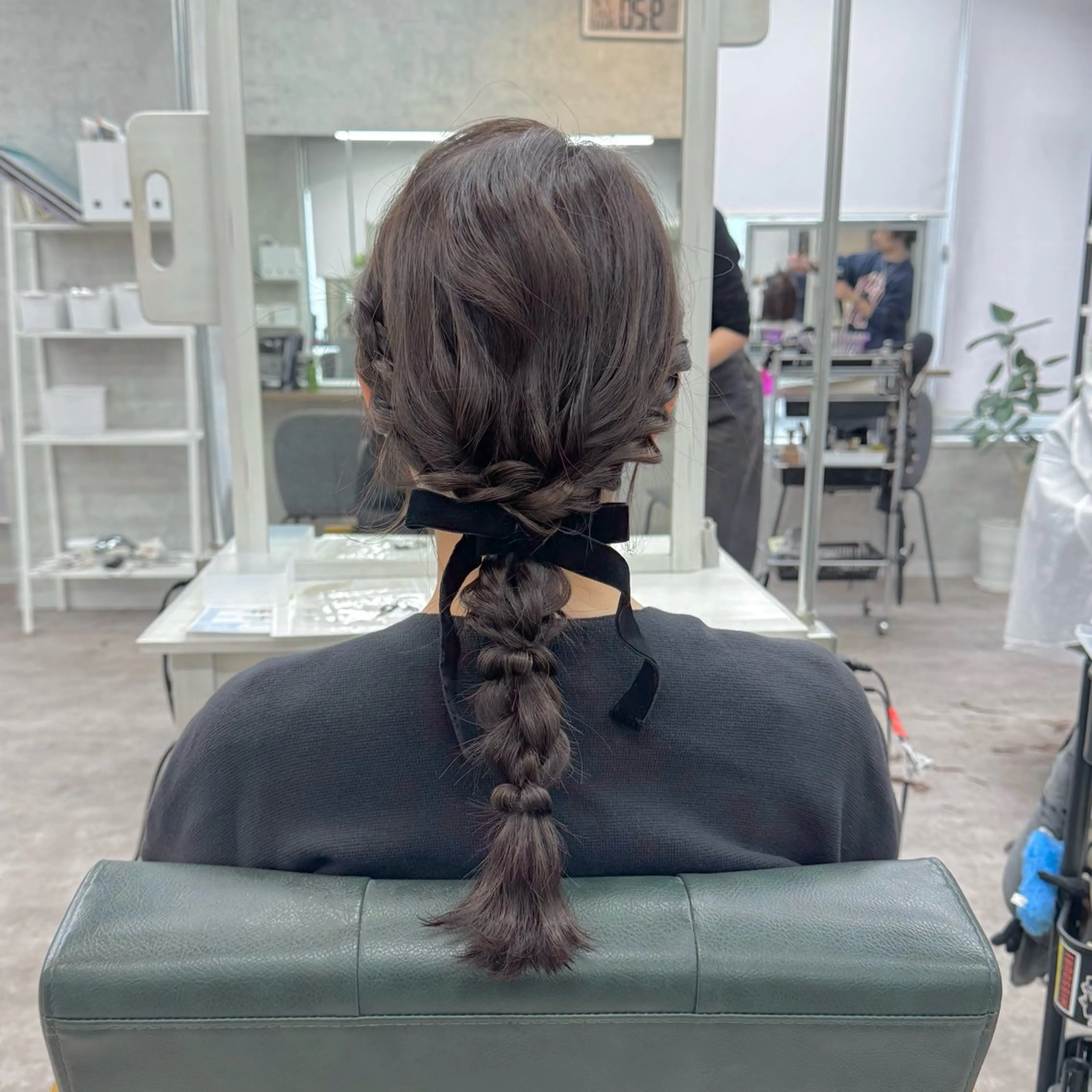 セミロング ヘアアレンジ JUNSHIN🦋 ヘアセット／カラーのヘアスタイル