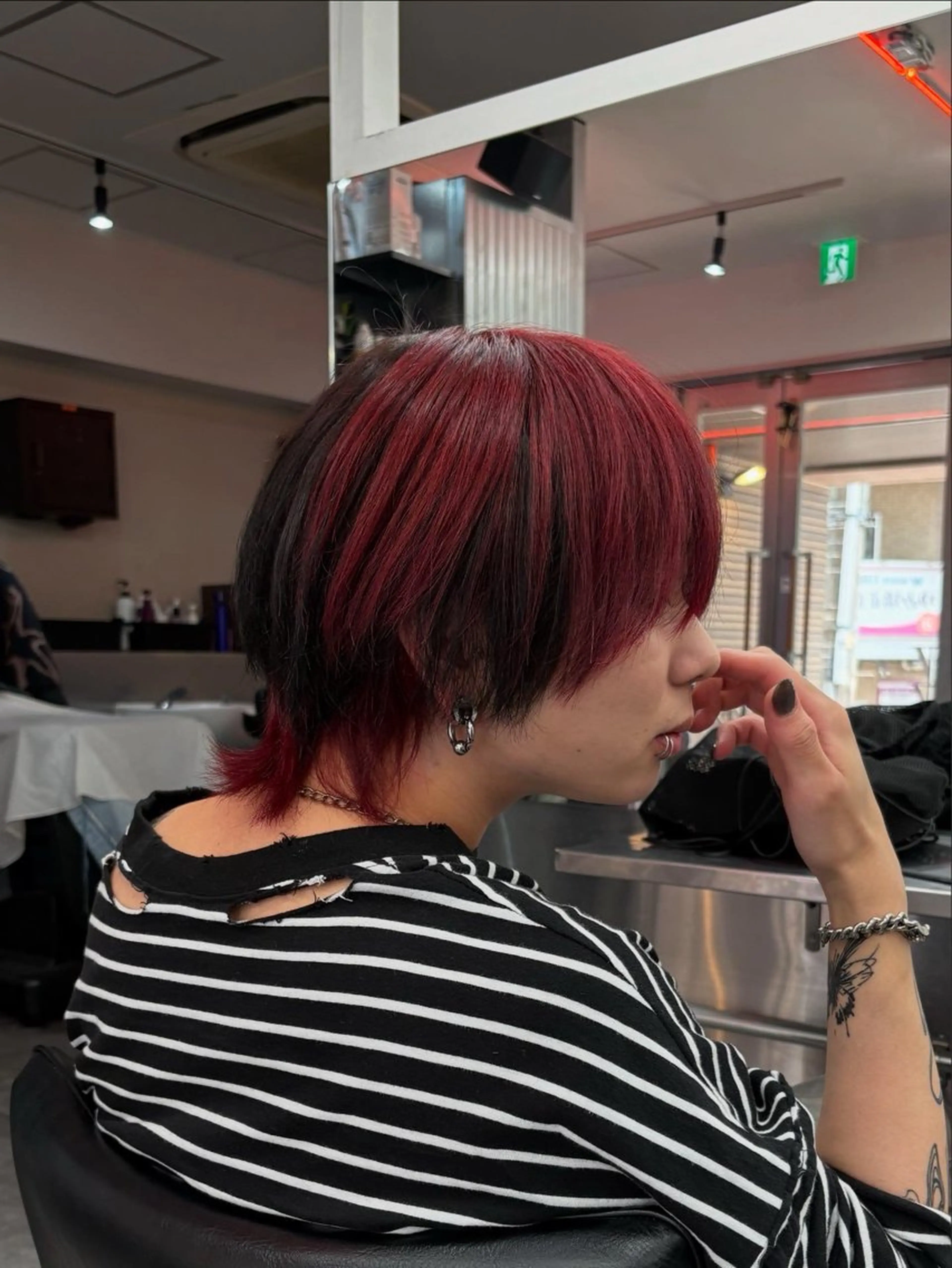 メンズハイトーン 北斗💍レイヤーのヘアスタイル