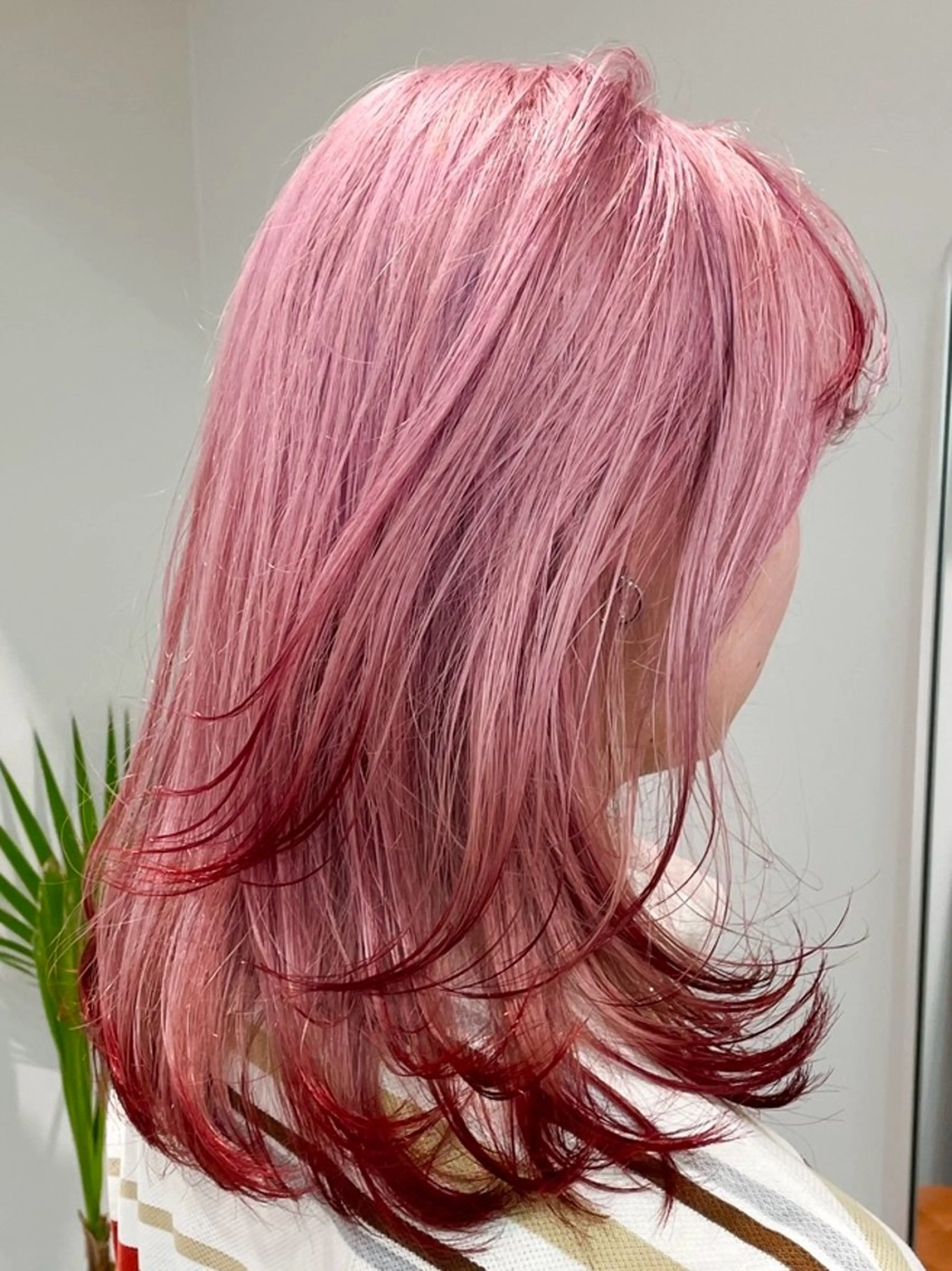 ミディアム カラー ヘアアレンジ 🦠デザインカラー/ 魚瀬あおい🦠のヘアスタイル