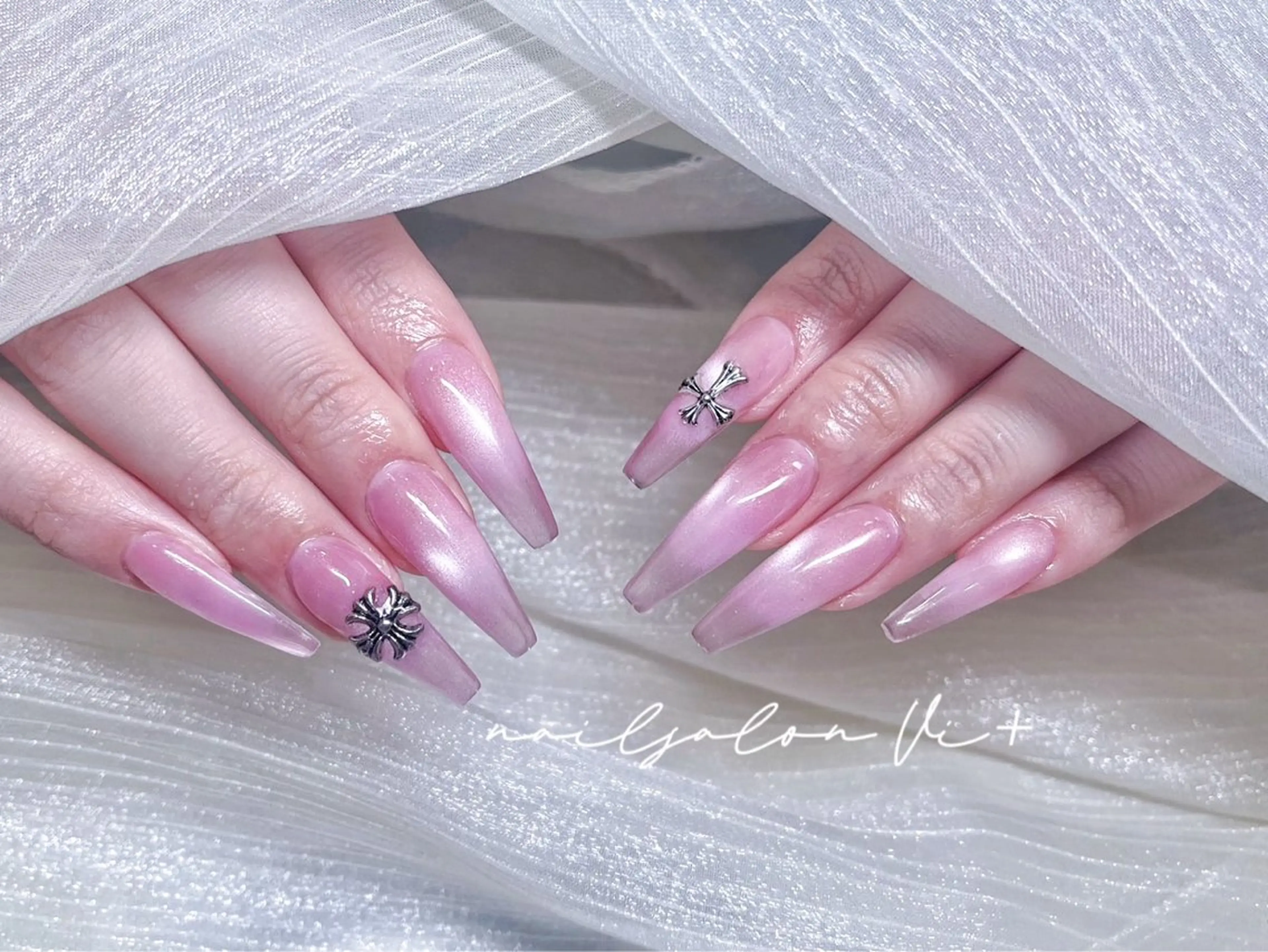 ネイル ハンドネイル ✨Nailsalon Vi+✨のネイルデザイン