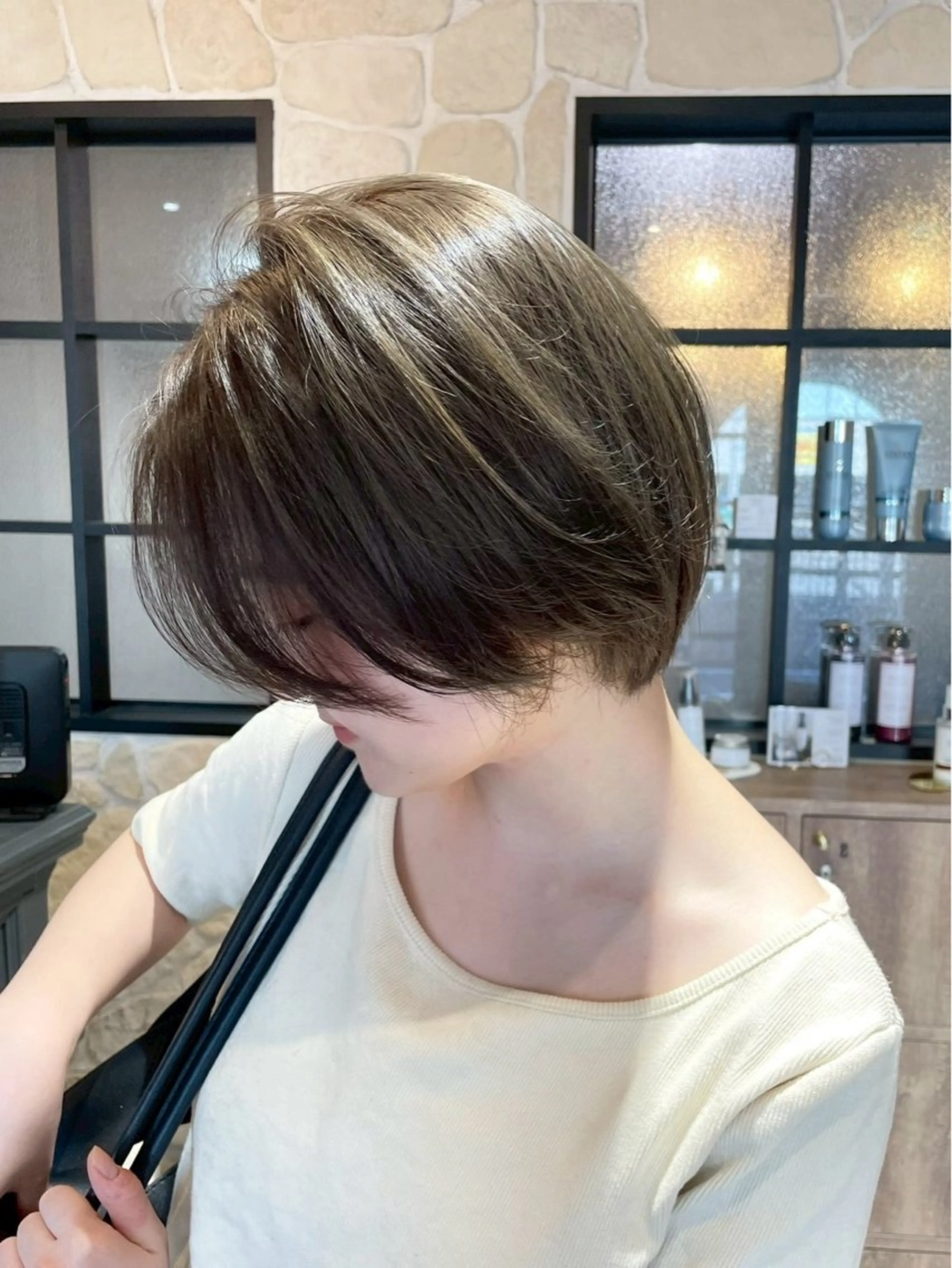 カラー 🐺ིྀ顔周レイヤー /髪質改善🩵aoiのヘアスタイル