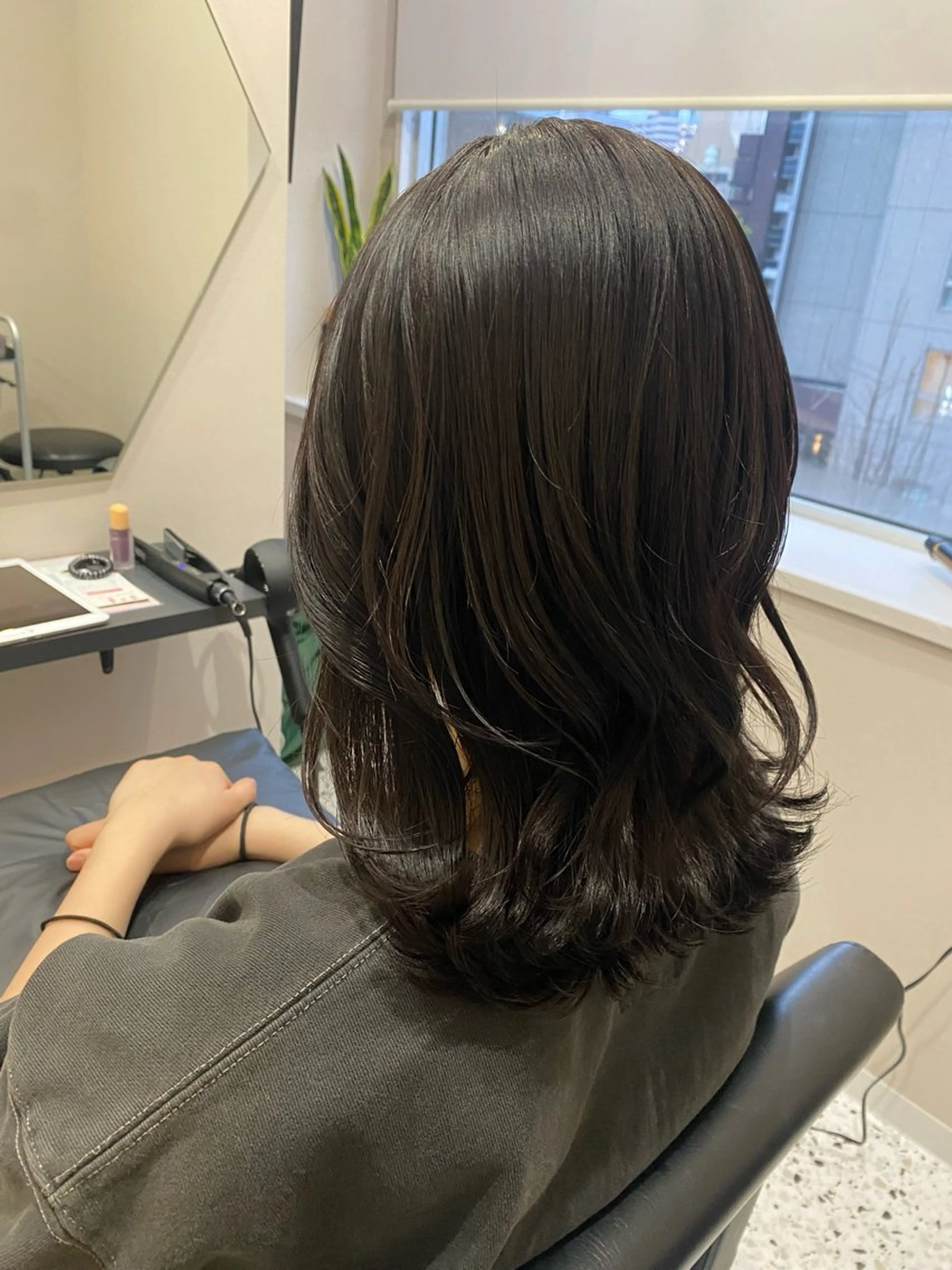 ミディアム カラー 透明感カラー ヘアカラー トリートメント 美髪×髪質改善 🖤Yukineのヘアスタイル