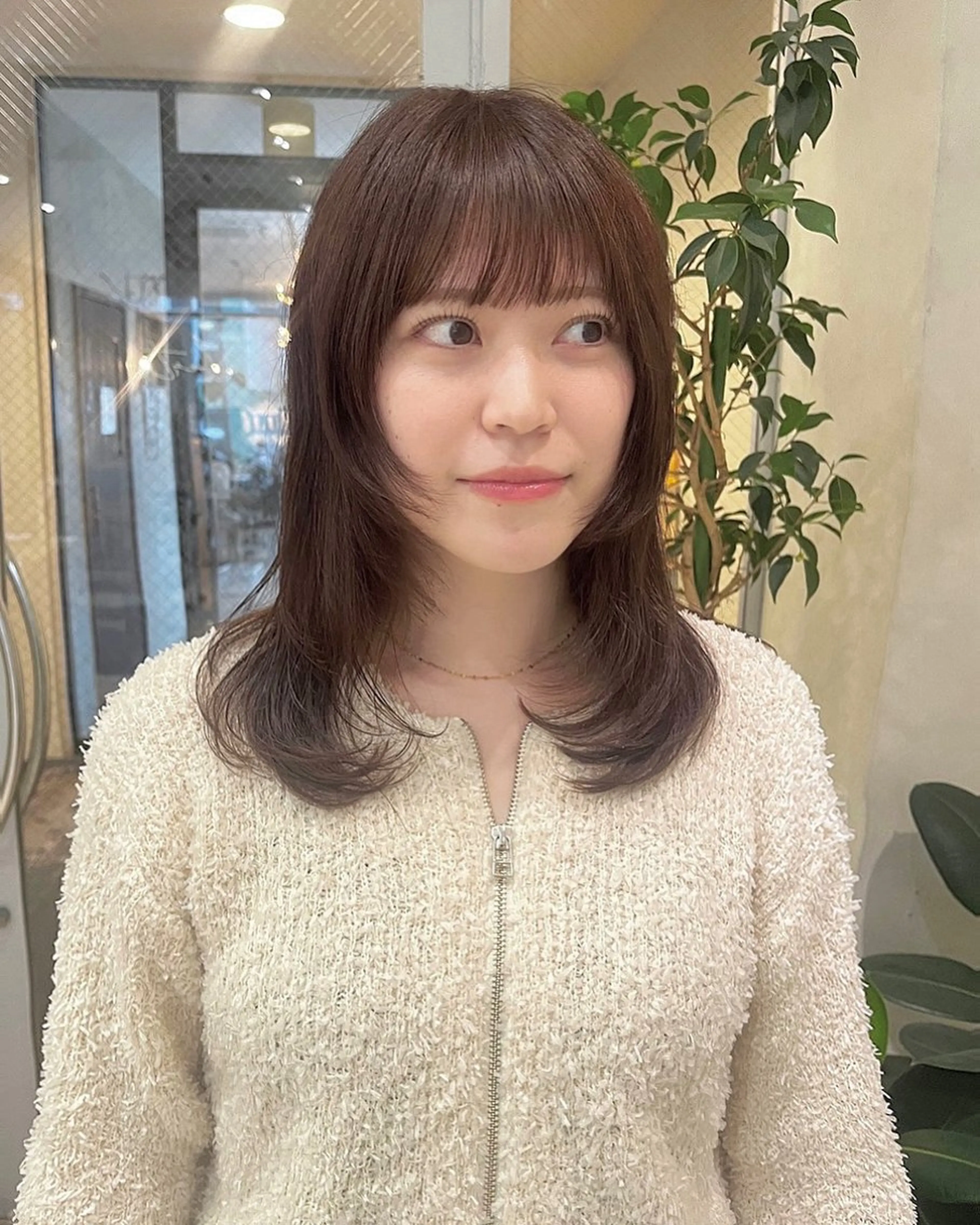 セミロング カラー nakahara madokaのヘアスタイル