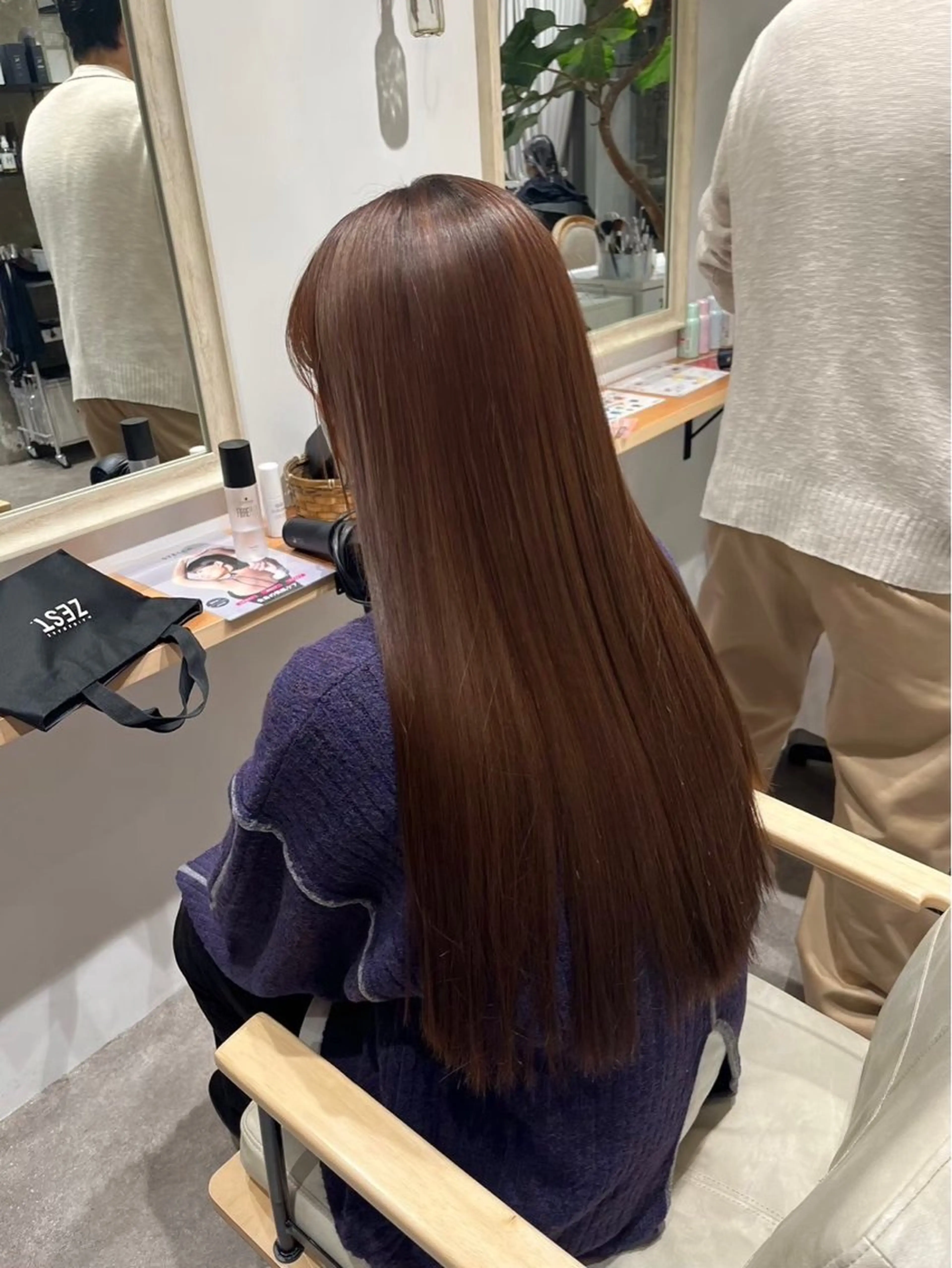 ロング カラー ZEST 彩笑のヘアスタイル