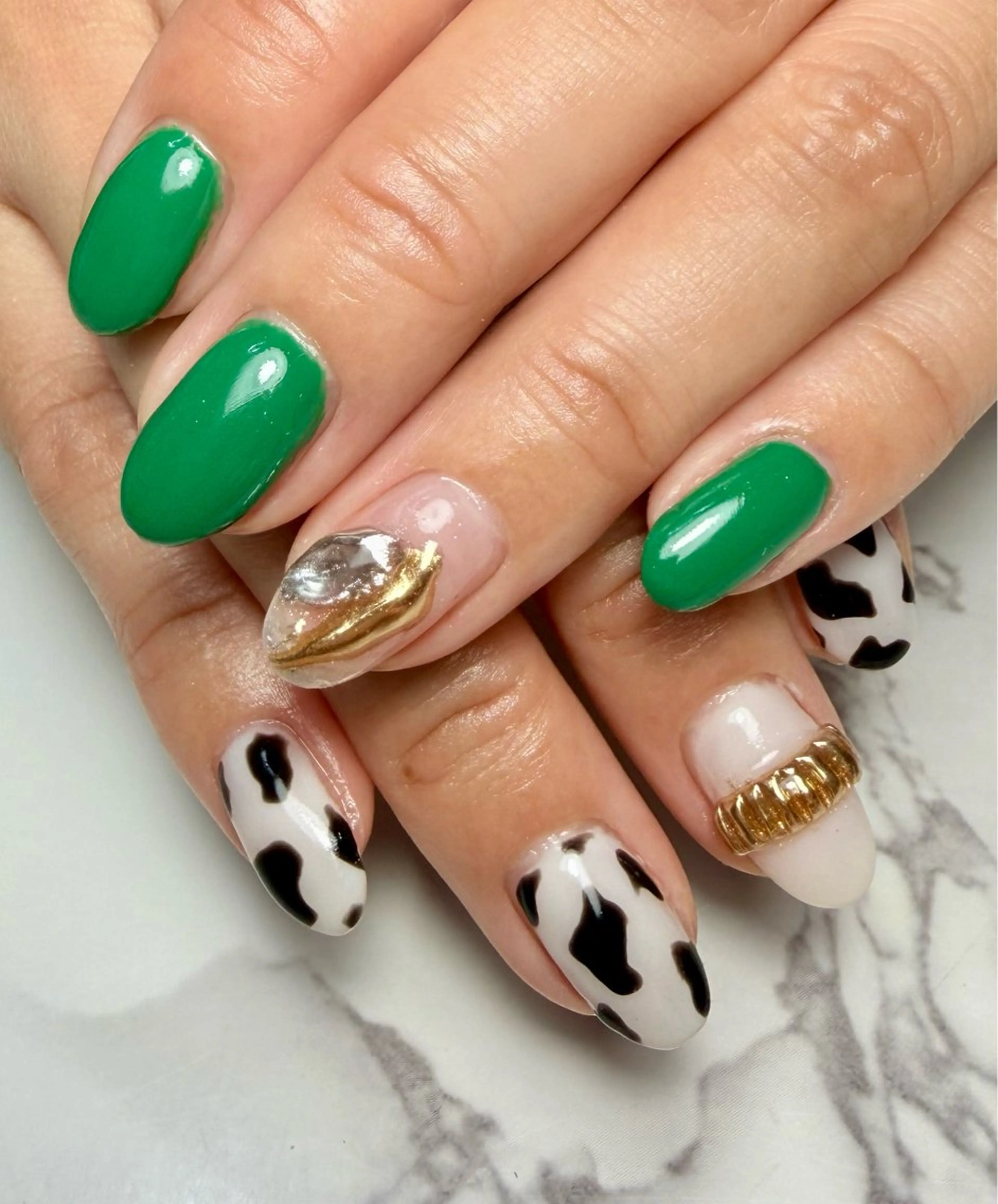 ネイル アニマル柄 アートネイル チークネイル フラッシュネイル フラッシュマグ Mai’s nailのネイルデザイン