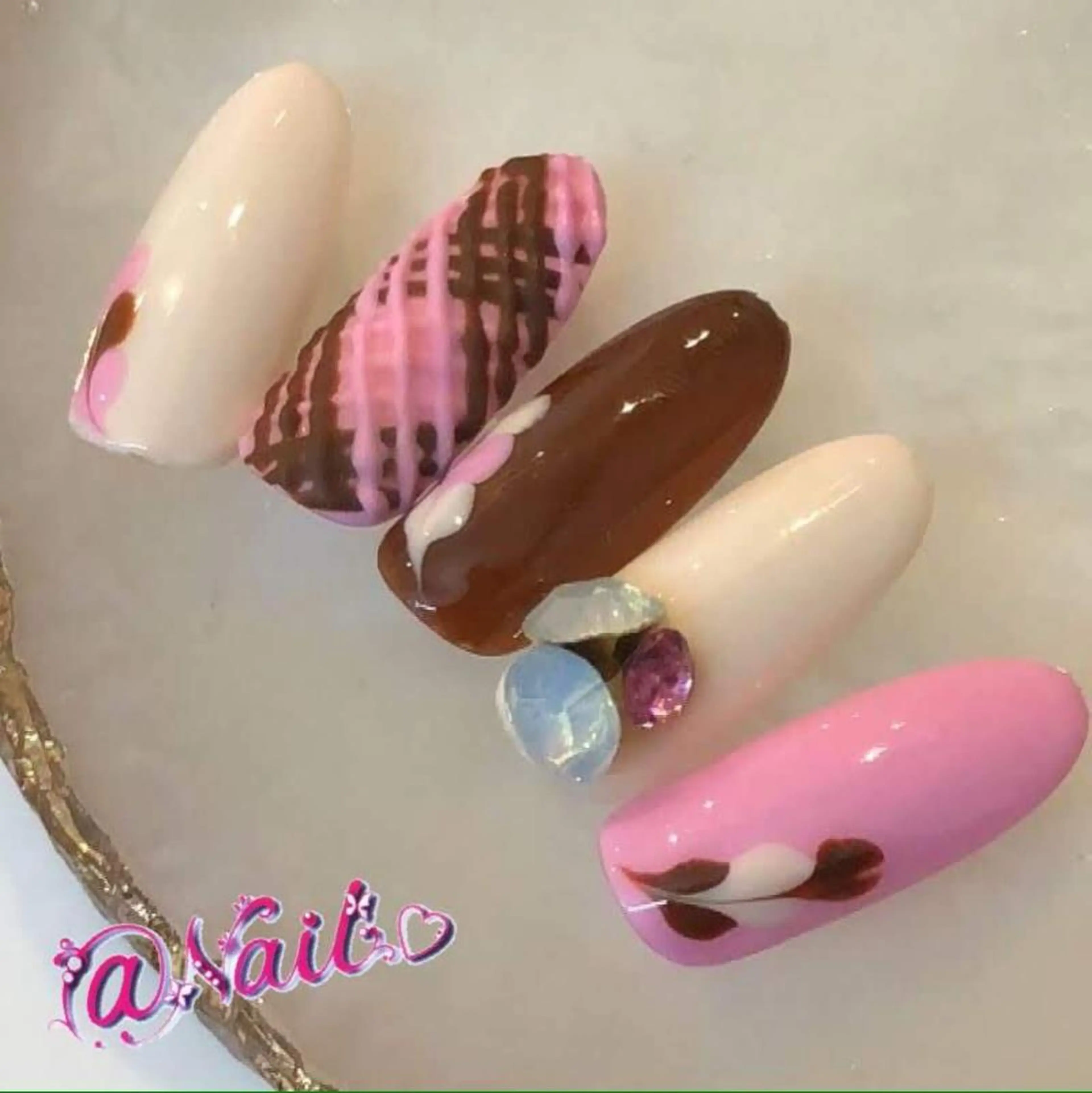 ネイル ネイルチップ 小尾 栞のネイルデザイン