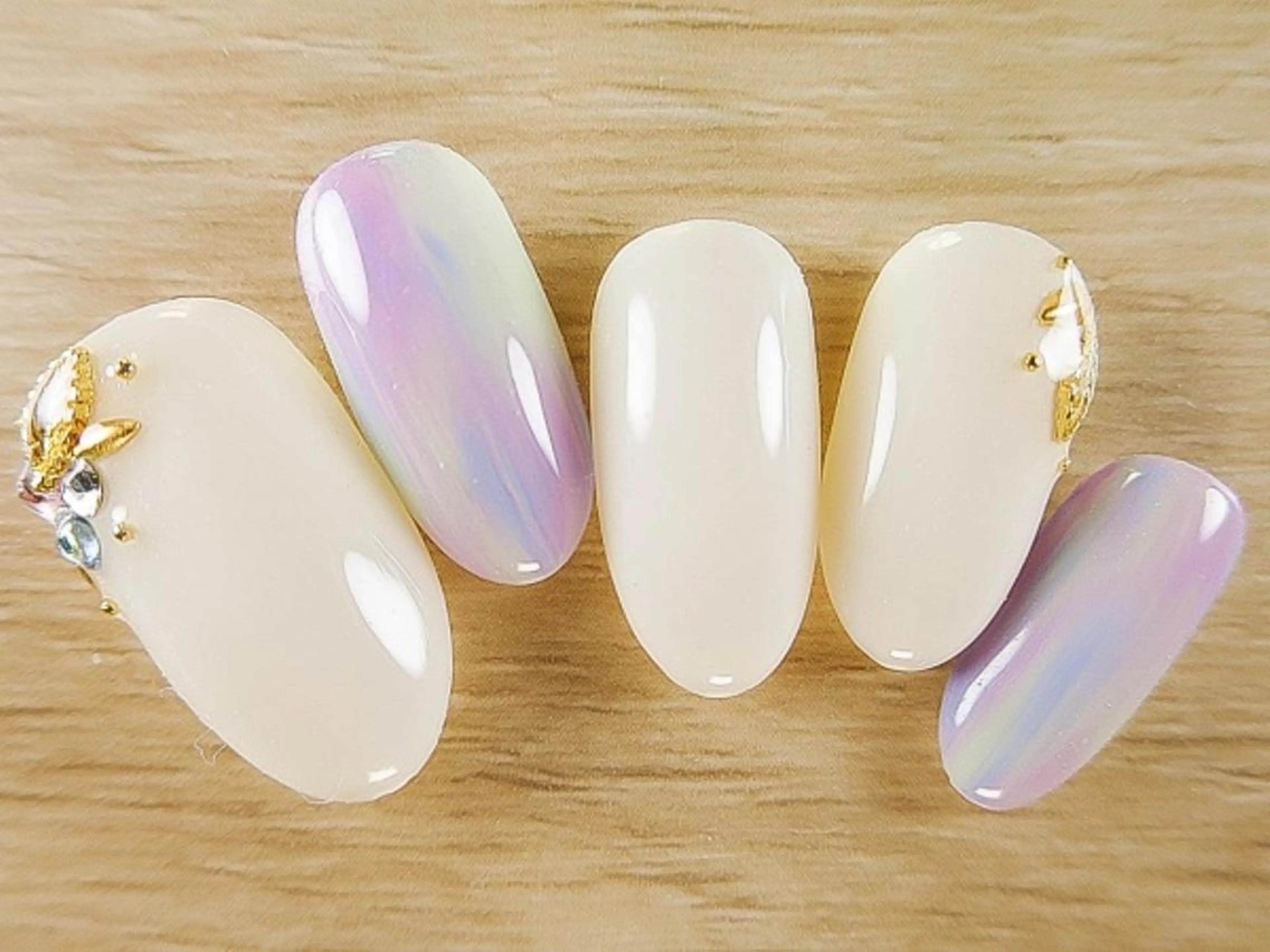 ネイル Nagumo Mのネイルデザイン