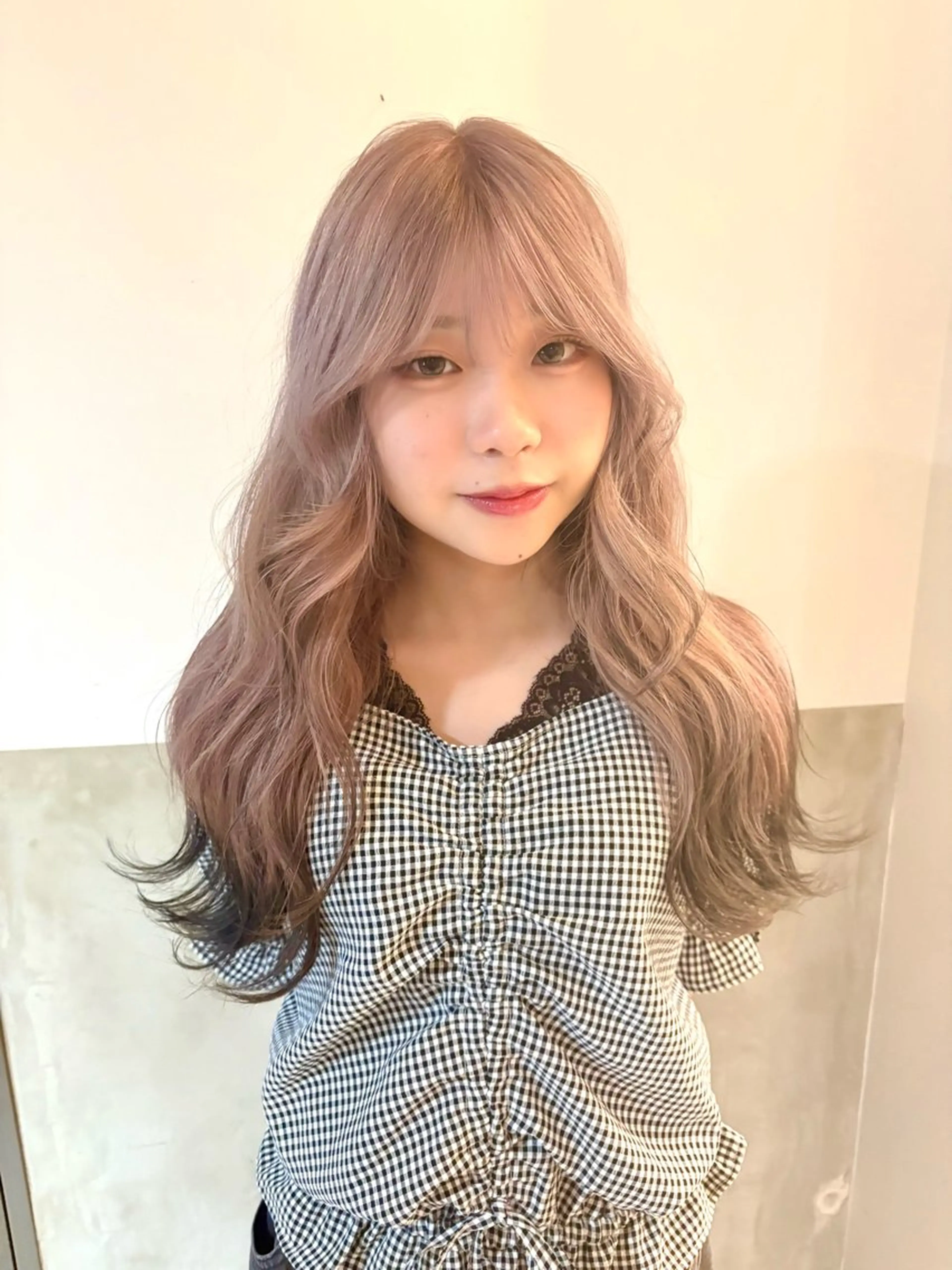 カラー 【pia】 ホノカブリーチカラーのヘアスタイル