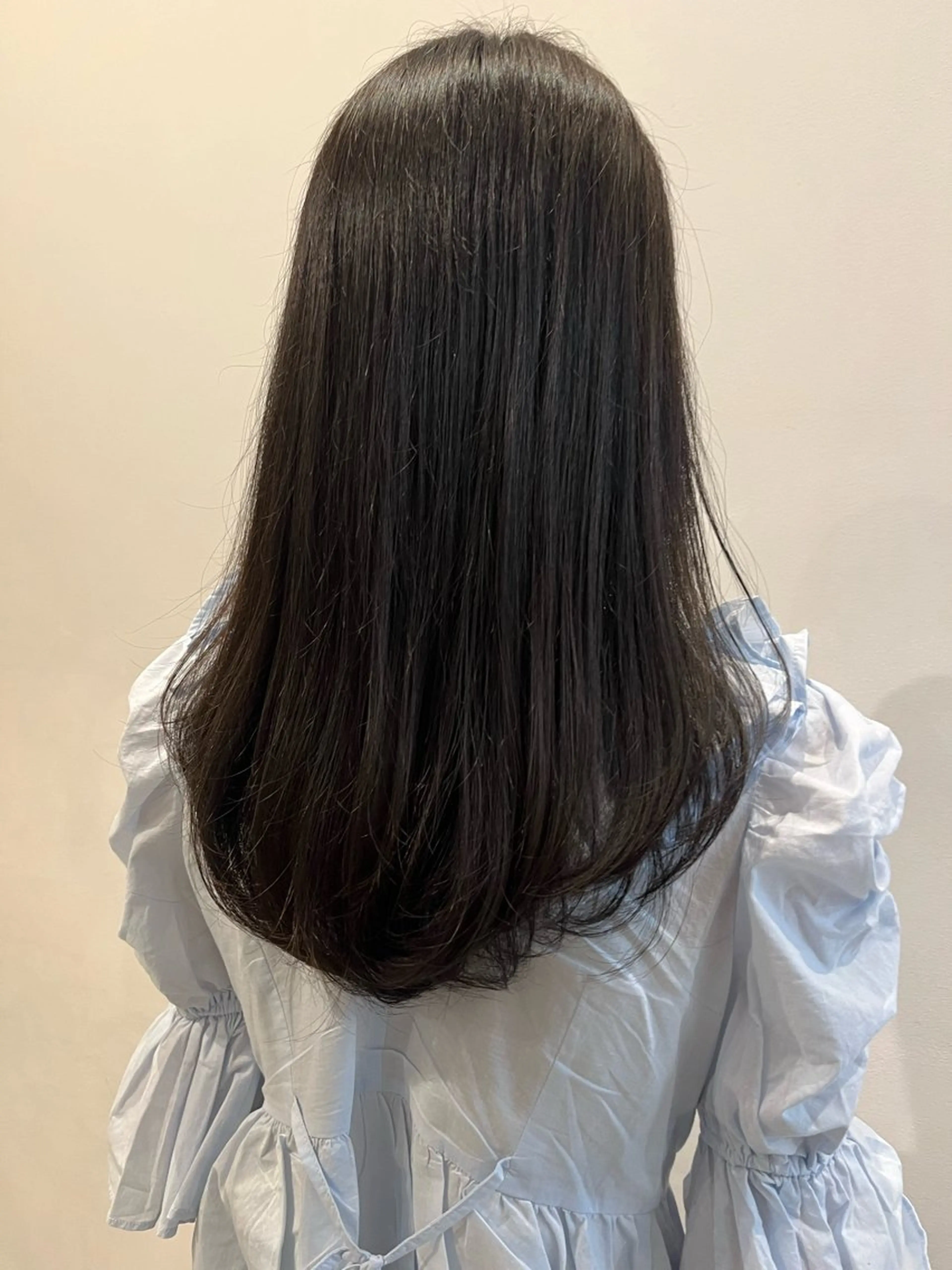 ロング カラー グレージュ オリーブグレージュ オリーブグレー 吉祥寺 unica by belle所属・utsumi uran 吉祥寺のヘアスタイル