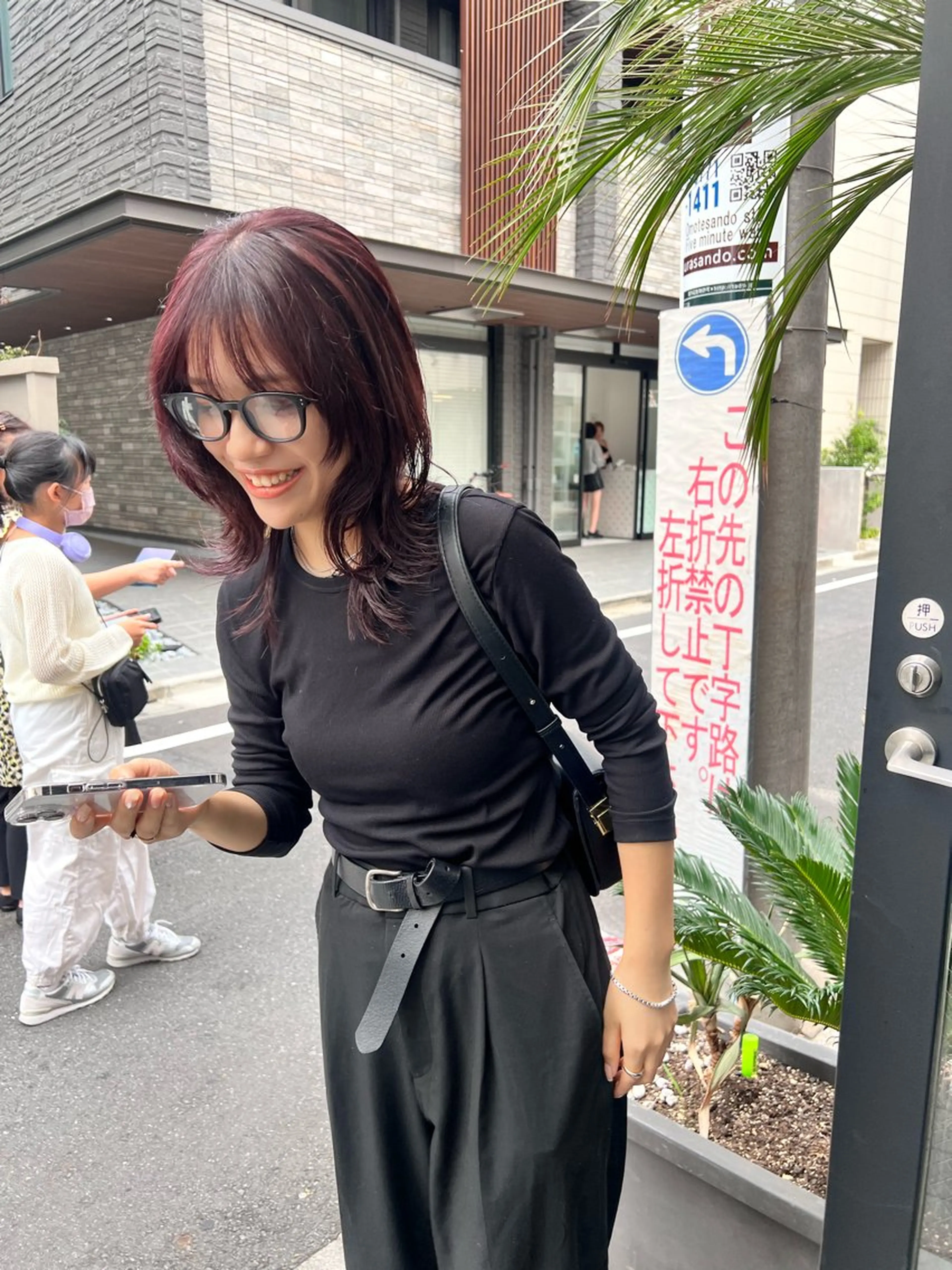 セミロング カラー haco＋所属・圧倒的デザイン力 店長🎨RENAのヘアスタイル