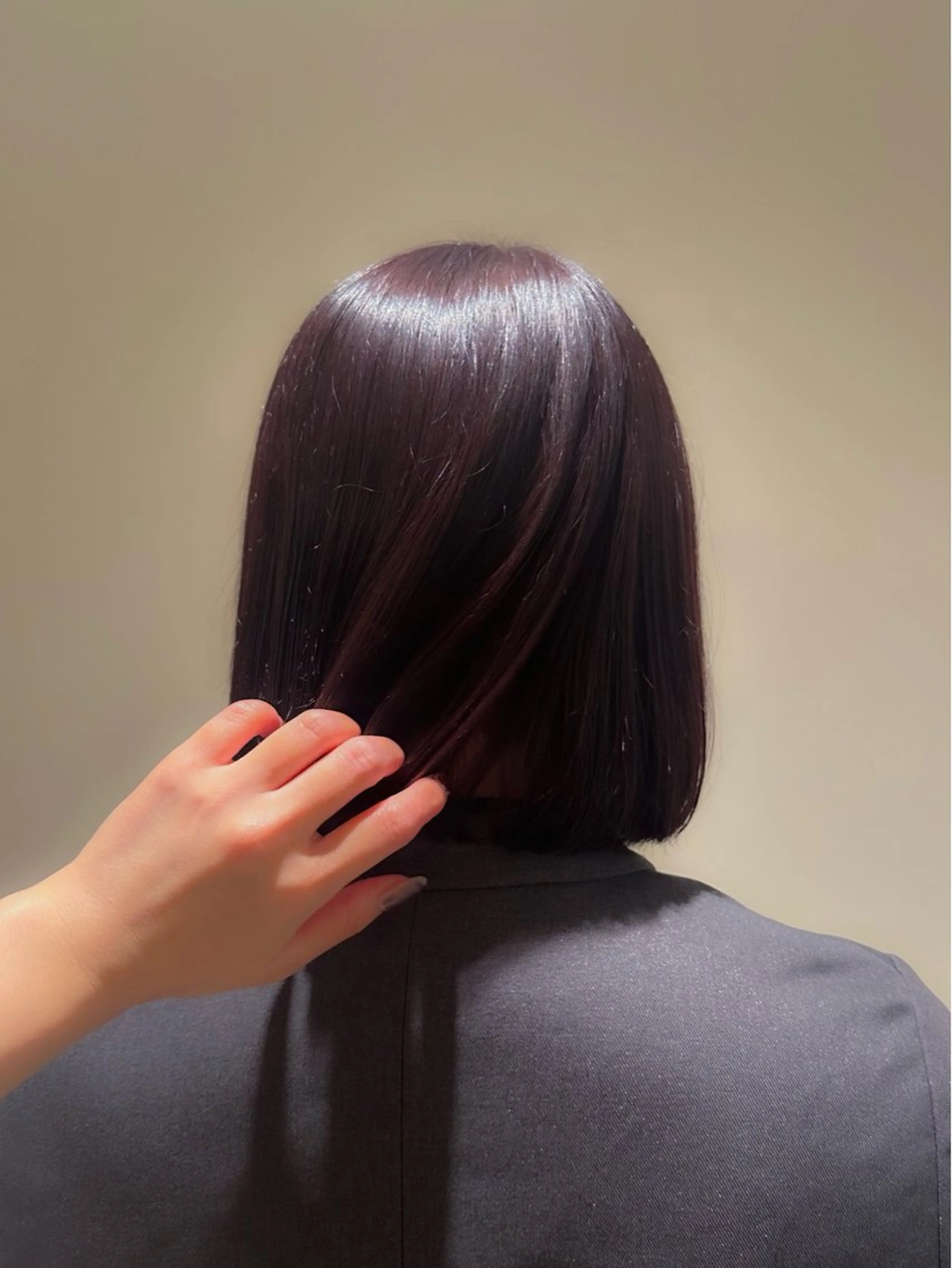 ショート カラー レッドカラー カット ヘアカラー こがねざわみさき 🦭透明感カラーのヘアスタイル