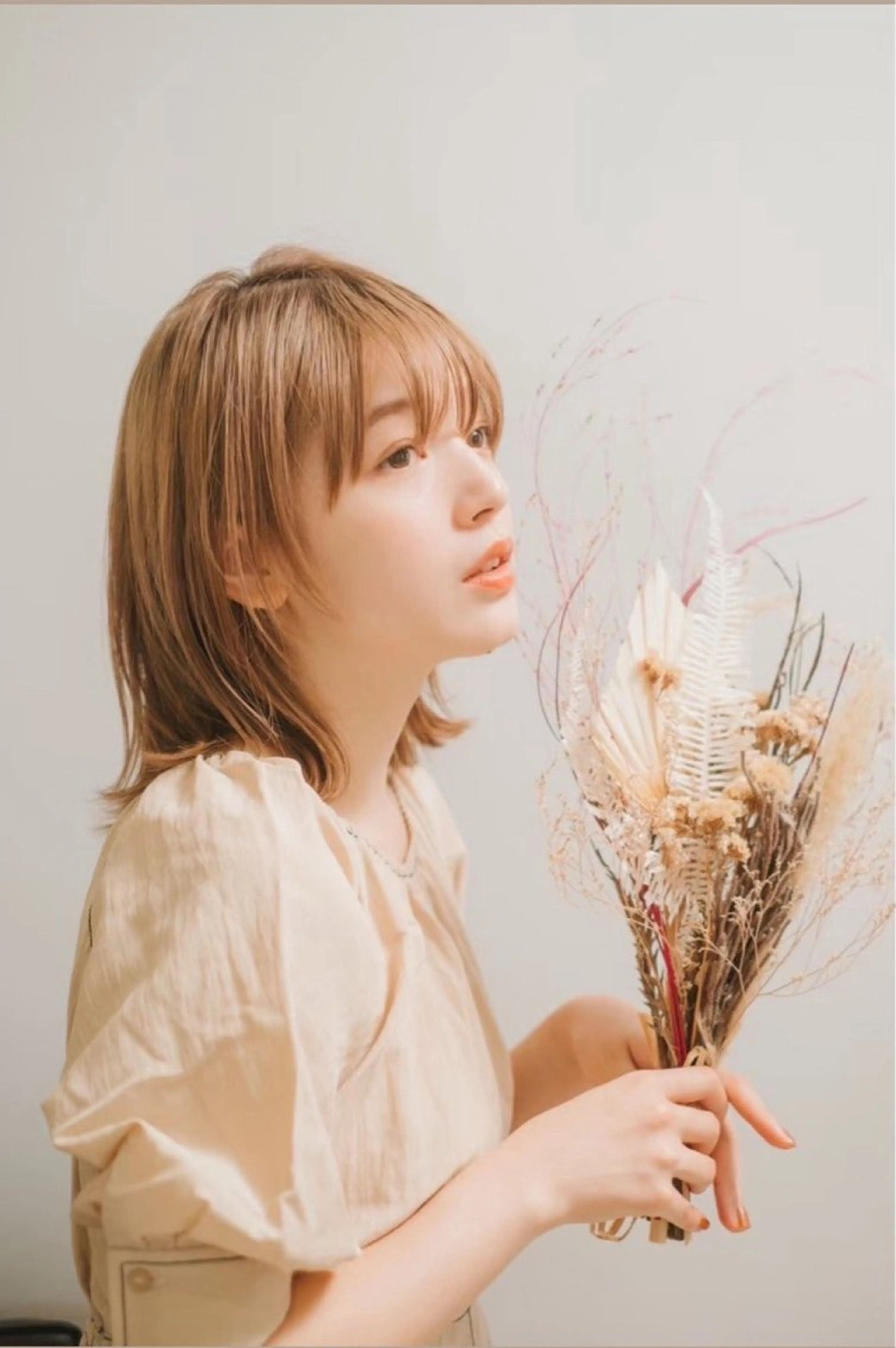 ミディアム Rely 美空のヘアスタイル