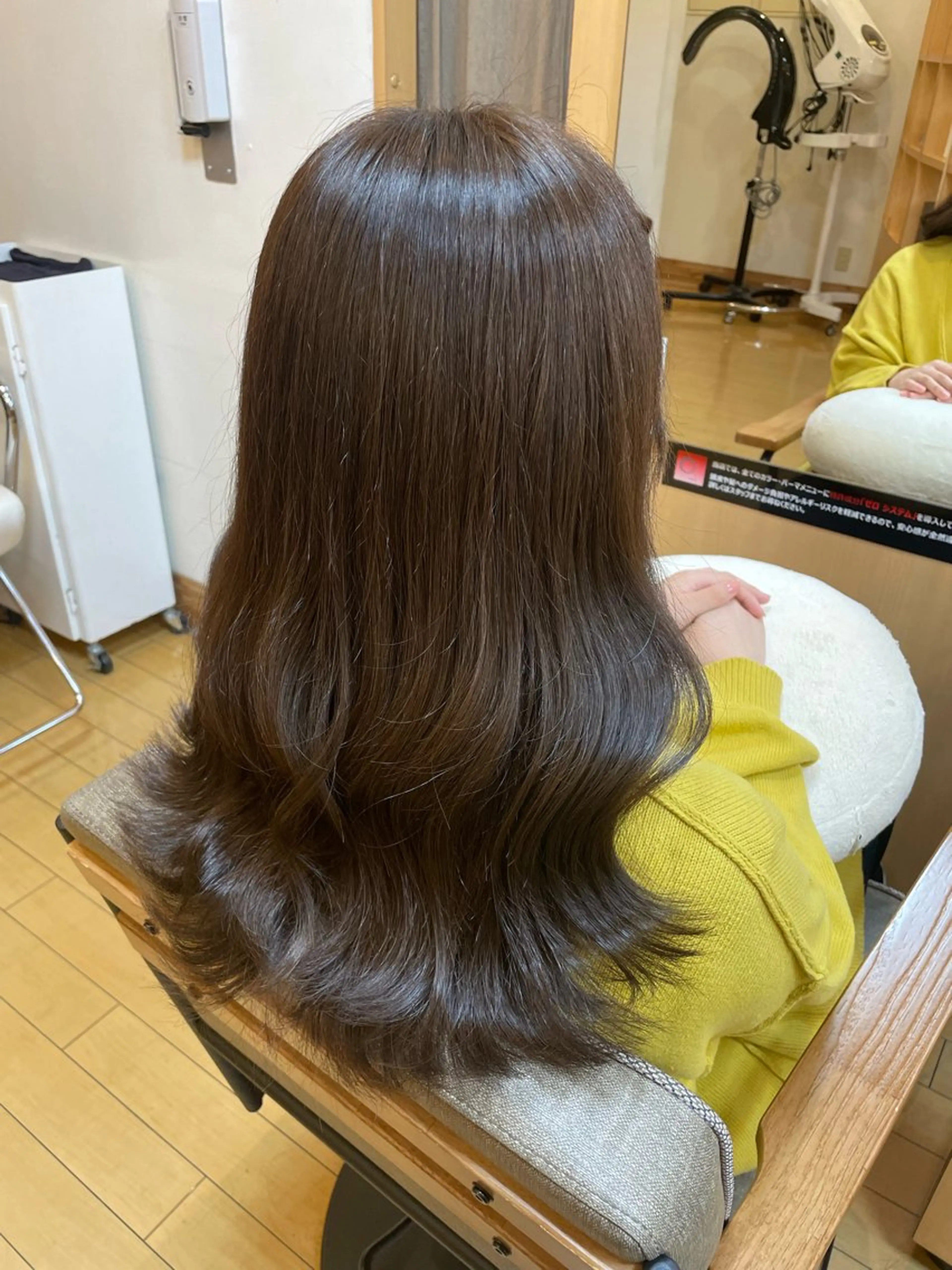 ロング カラー ベージュカラー オリーブベージュ ヘアカラー 韓国ヘア 🤍中西麻友🤍のヘアスタイル