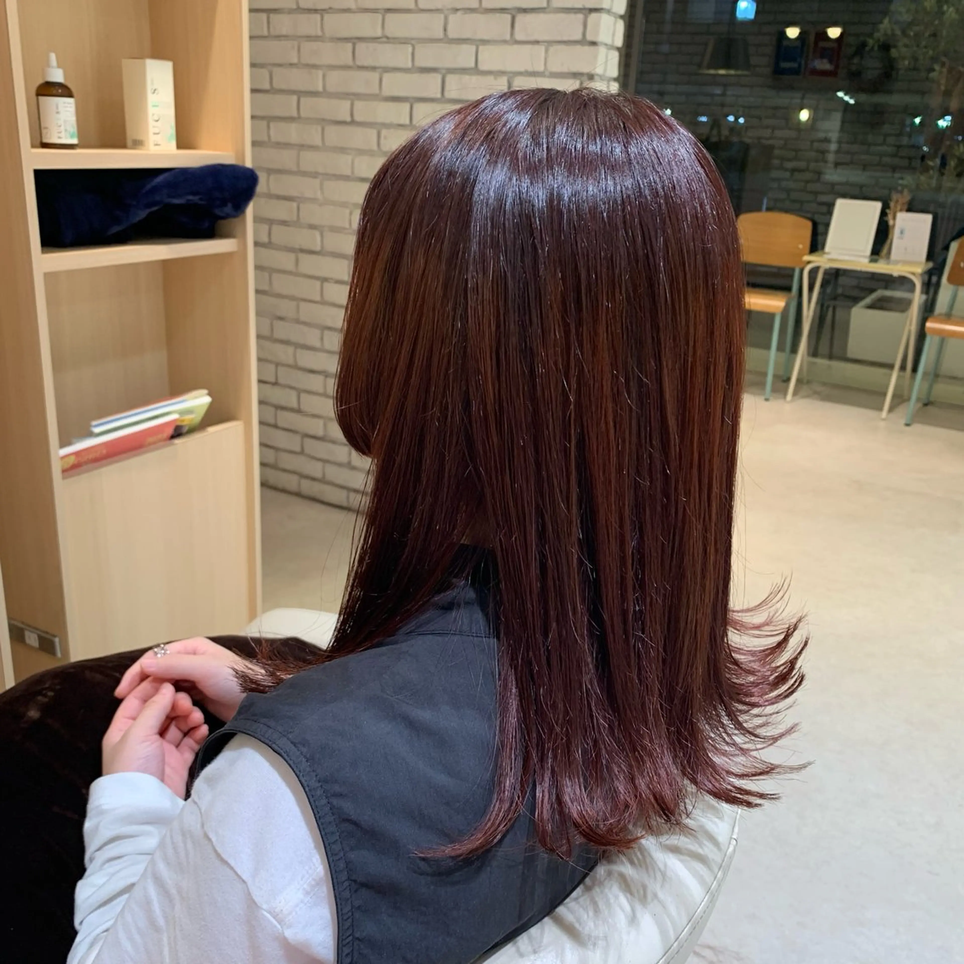 セミロング カラー オレンジ 顔周りカット 姫カット 宮本 季奈のヘアスタイル