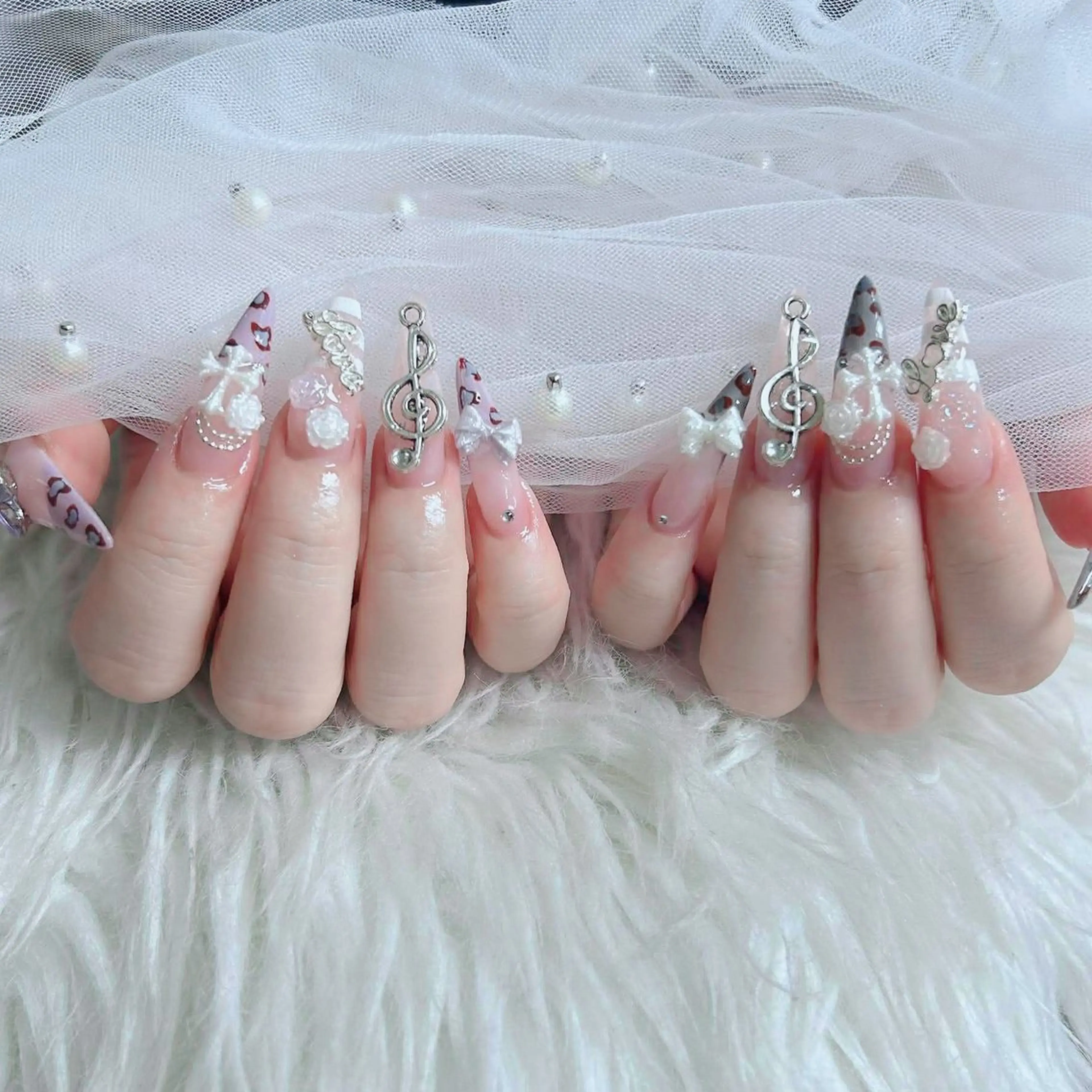 ネイル フットネイル フレンチネイル グラデーション 韓国ネイル ロングネイル ハンドネイル Hani Nail Salonのネイルデザイン