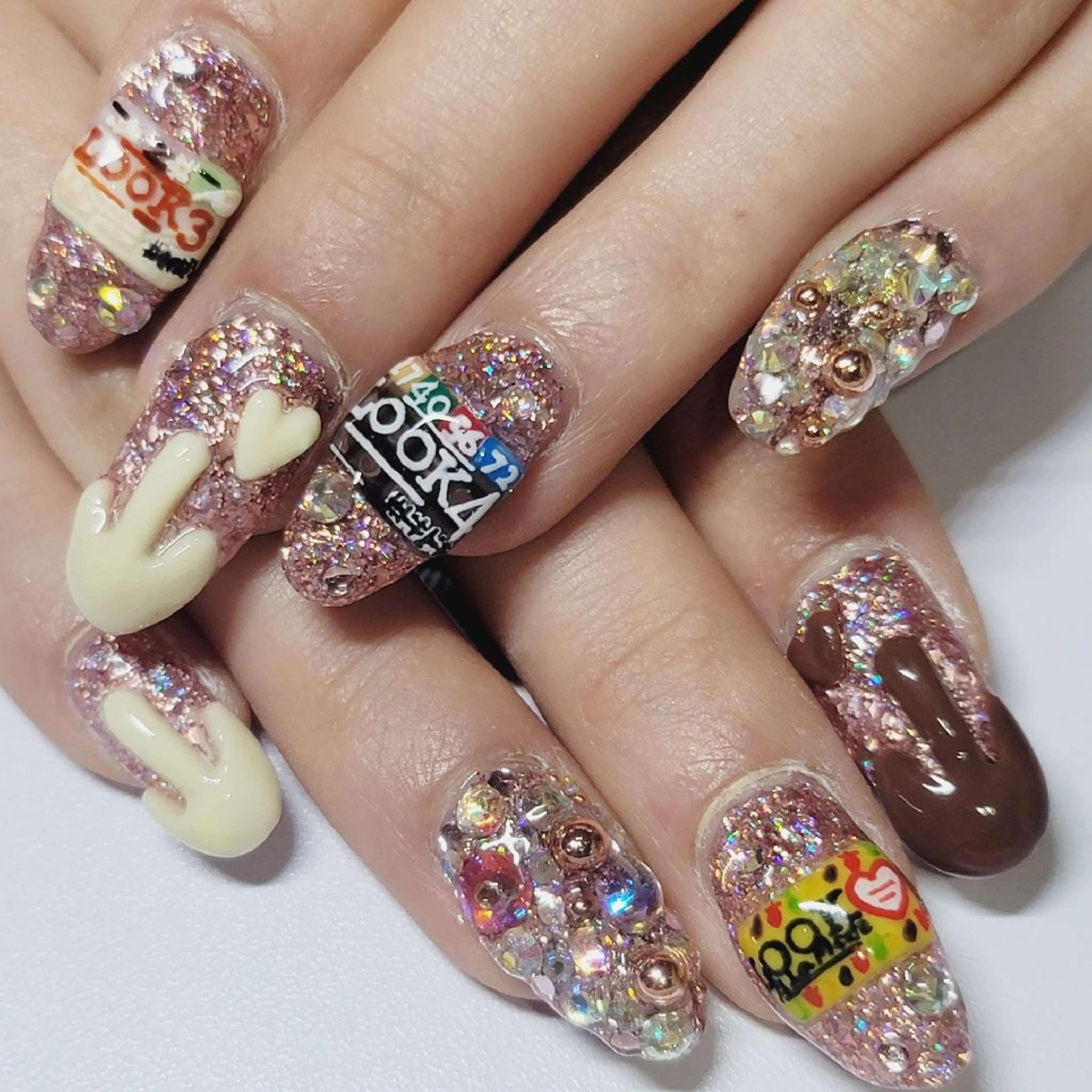 ネイル アートネイル ラメ(グリッター) ワンカラーネイル ピンク バレンタイン ハンドネイル よしだ ひろきのネイルデザイン