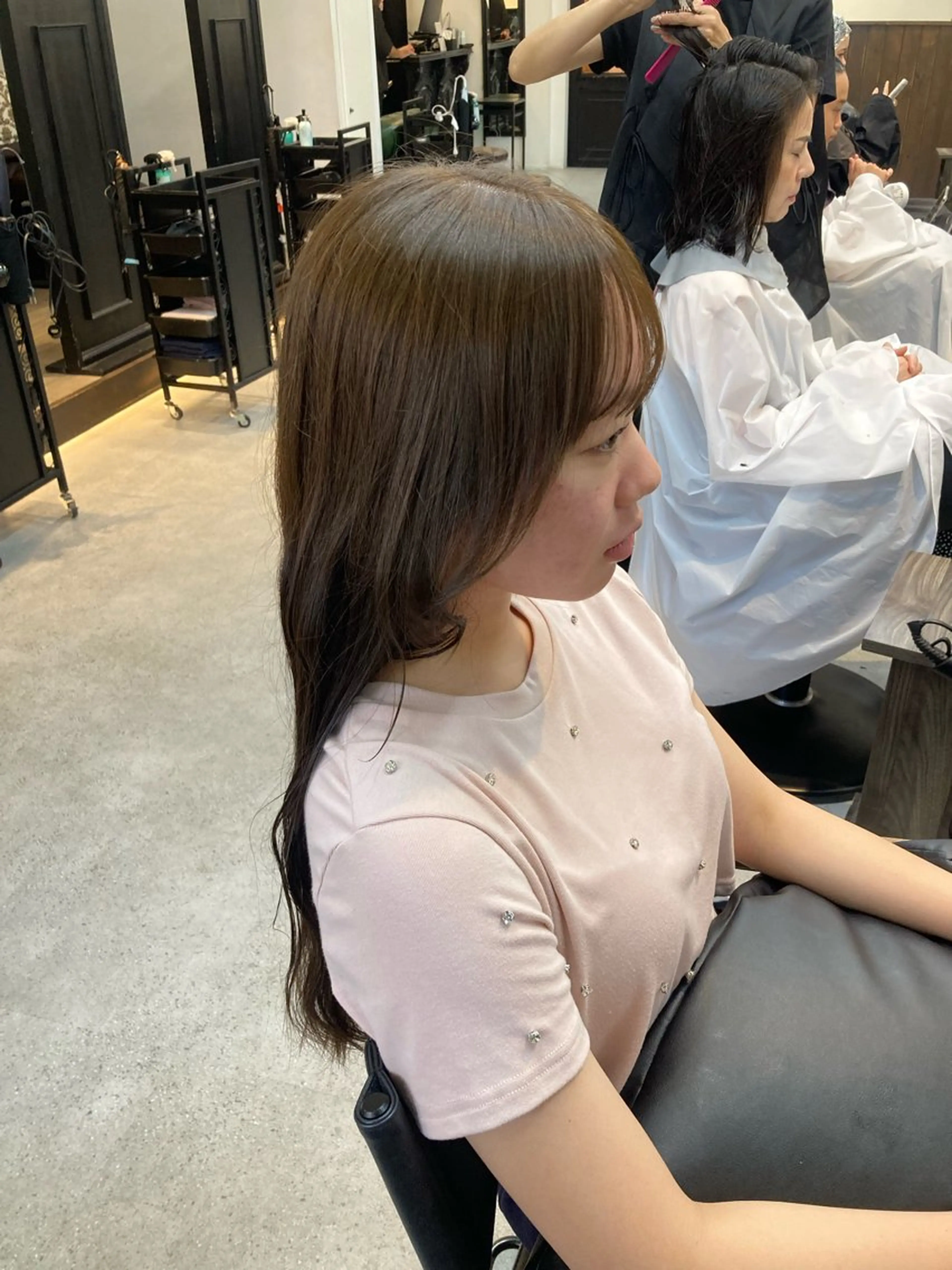 カラー 加茂野 緑のヘアスタイル