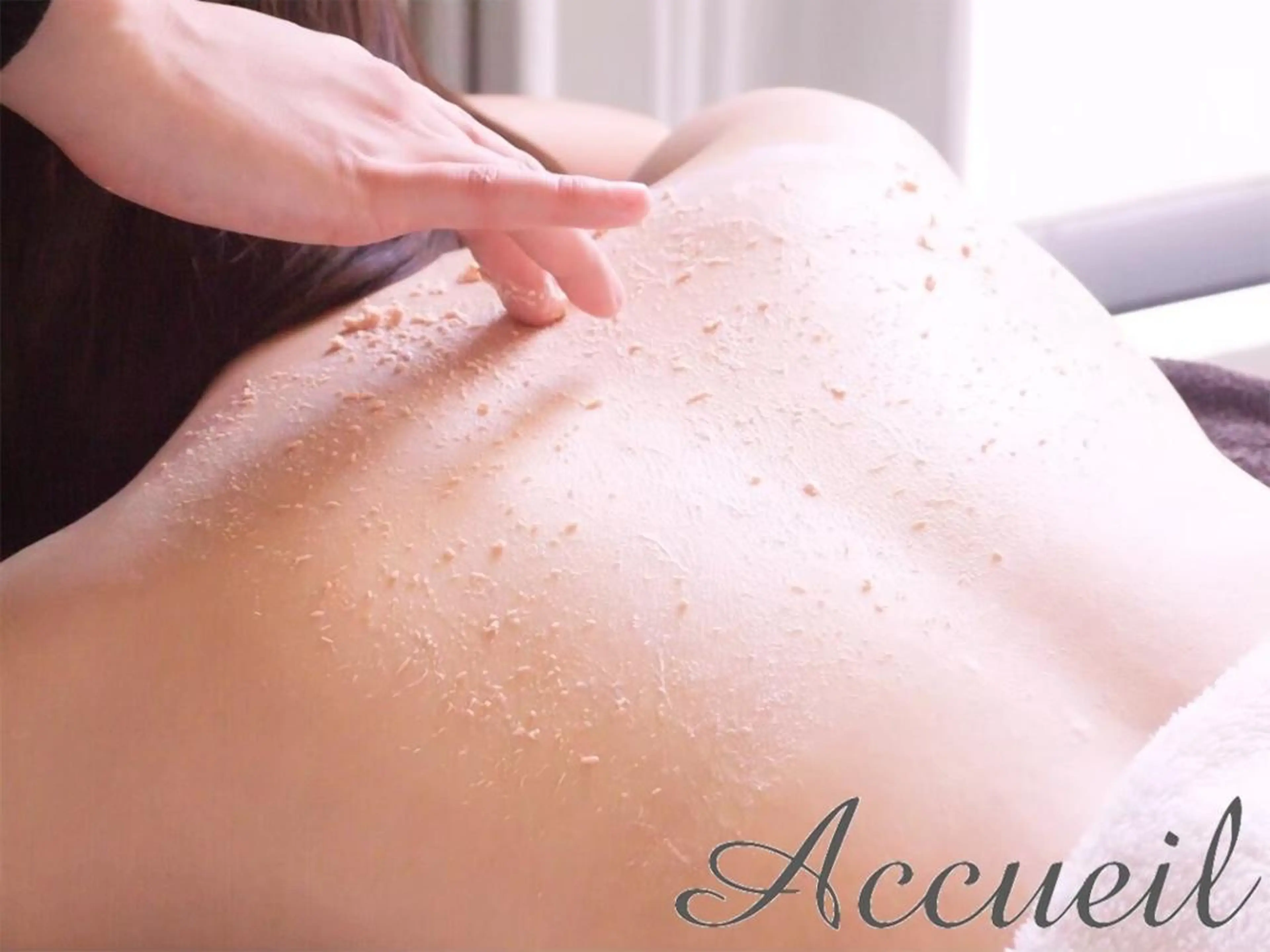 【🦋🩵オフショルを着こなす背中に🩵🦋】背中ピーリングコースの写真