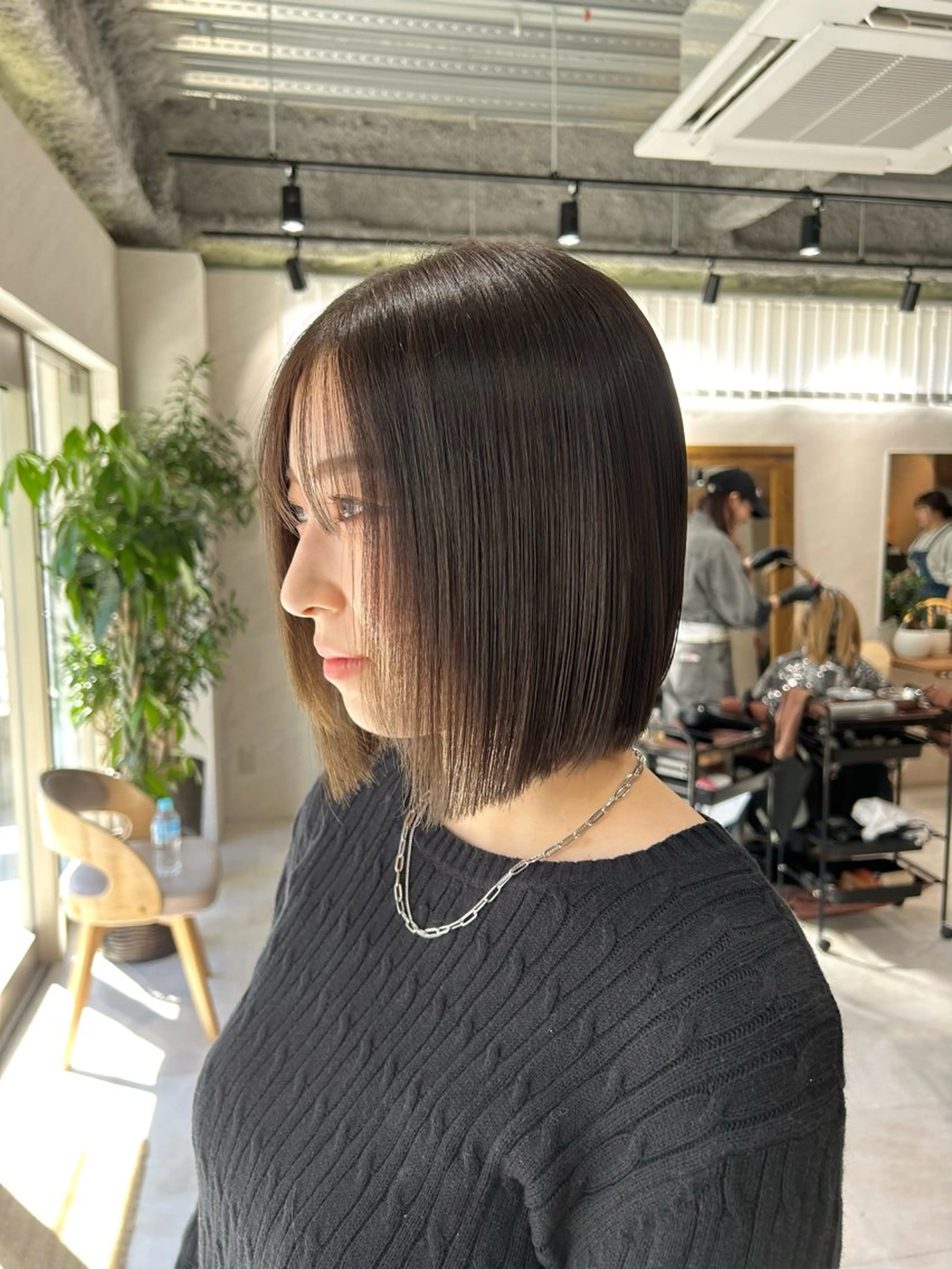 ミディアム ボブ カット ヘアカラー トリートメント ヘアセット 🌷横浜/レイヤー /艶カラー🌷のヘアスタイル