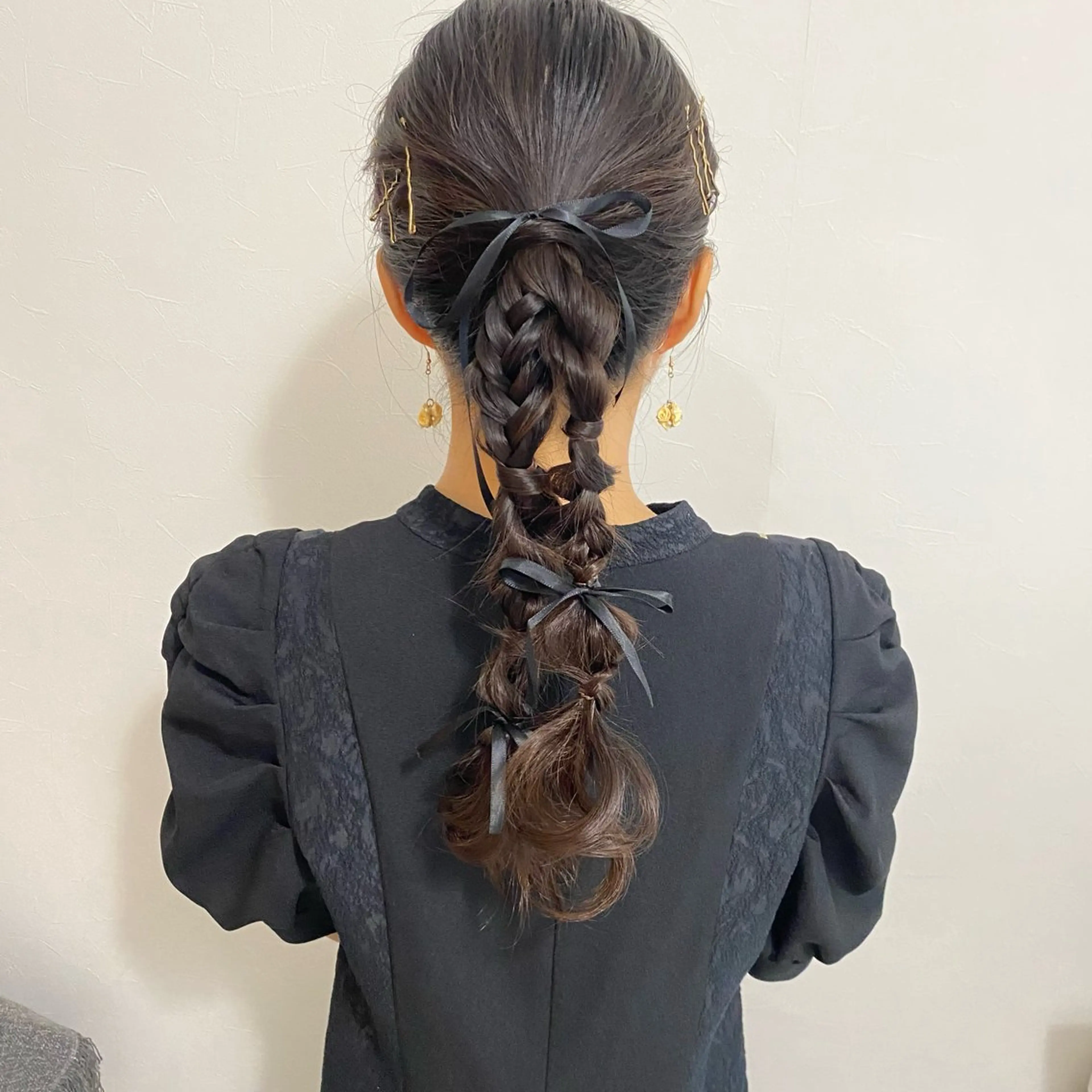 ヘアアレンジ🍒【金箔orリボンお付けします】の写真
