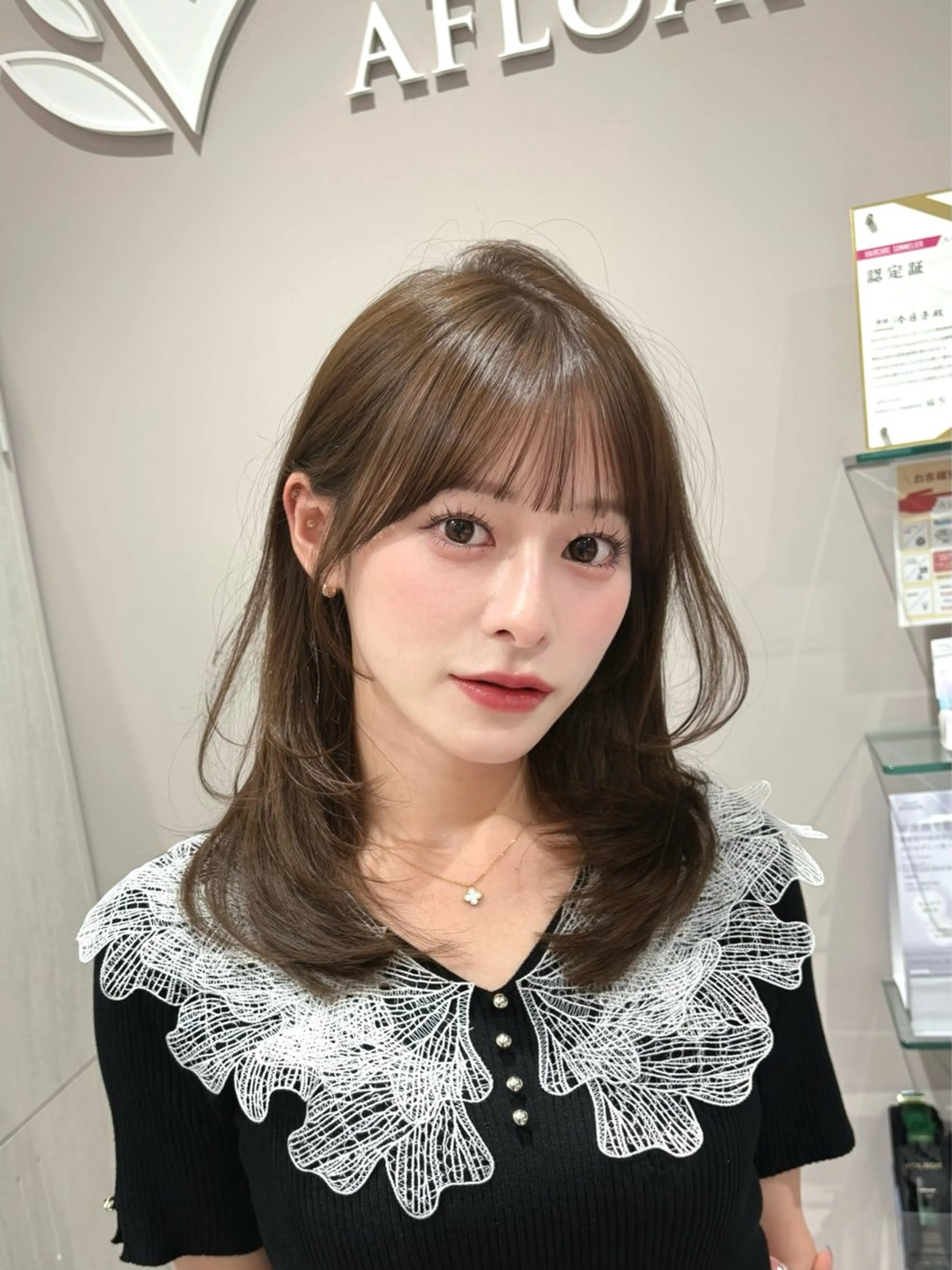 ロング ハイレイヤー 韓国風ヘア レイヤーカット ロング シースルーバング カット トリートメント ヘアセット 赤み消し透明感カラー 似合わせ前髪柴田礼空のヘアスタイル